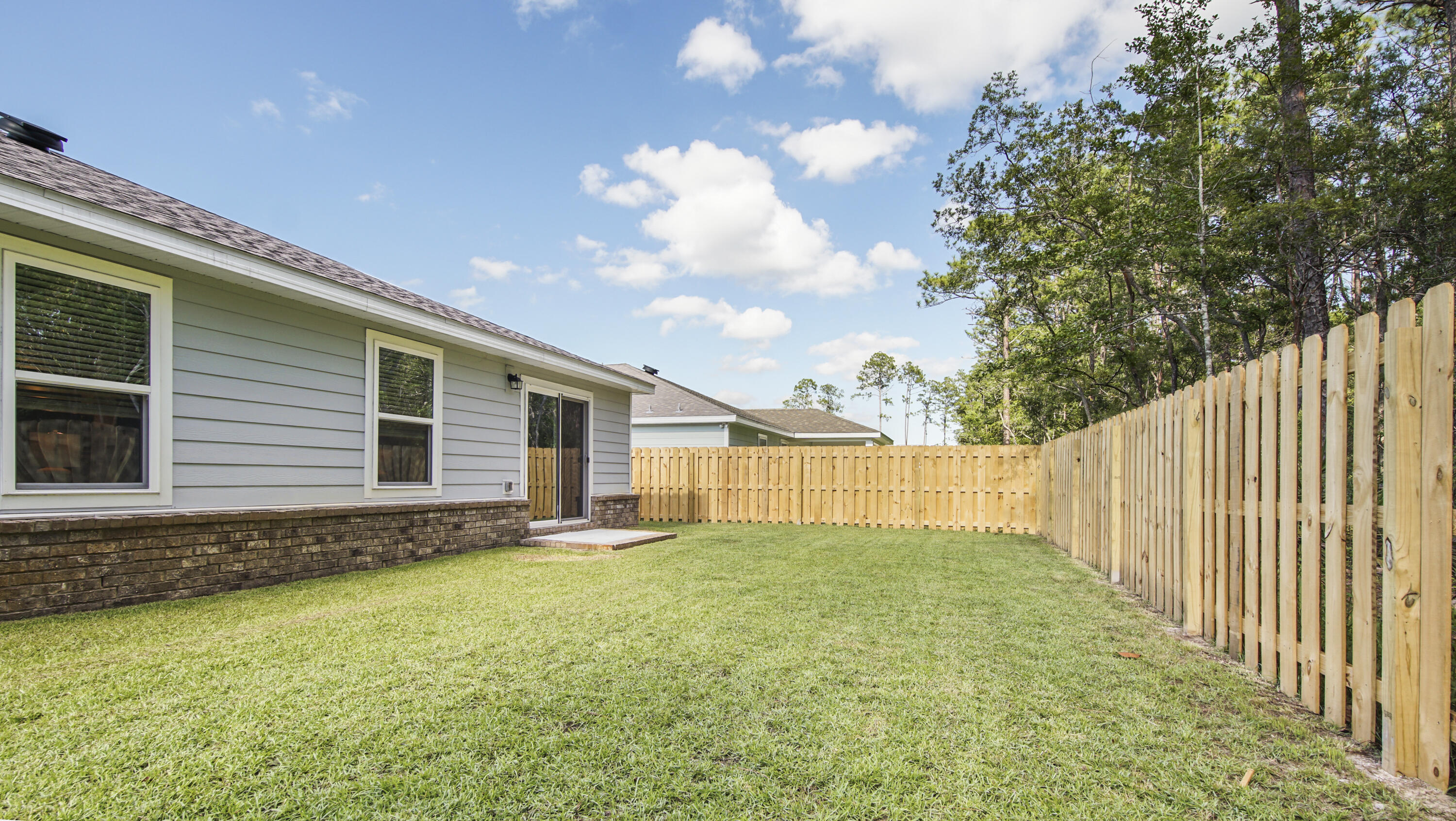 RIVERWALK - Residential