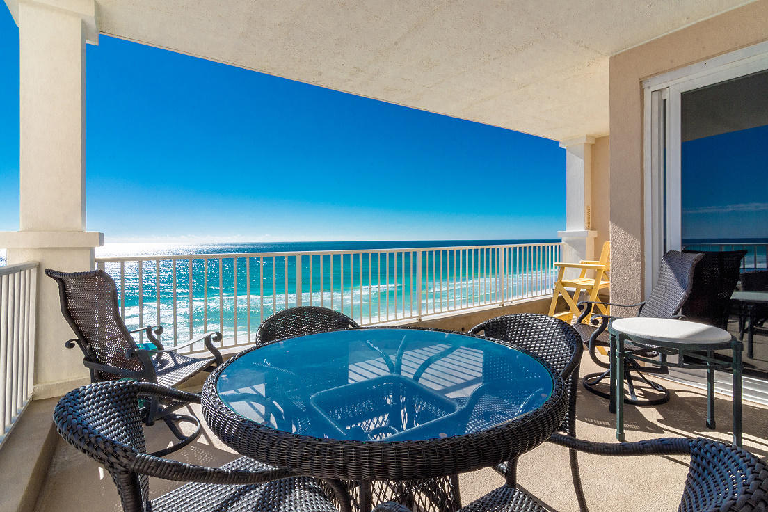 SUMMERCHASE CONDOInn at Crystal Beach - Residential
