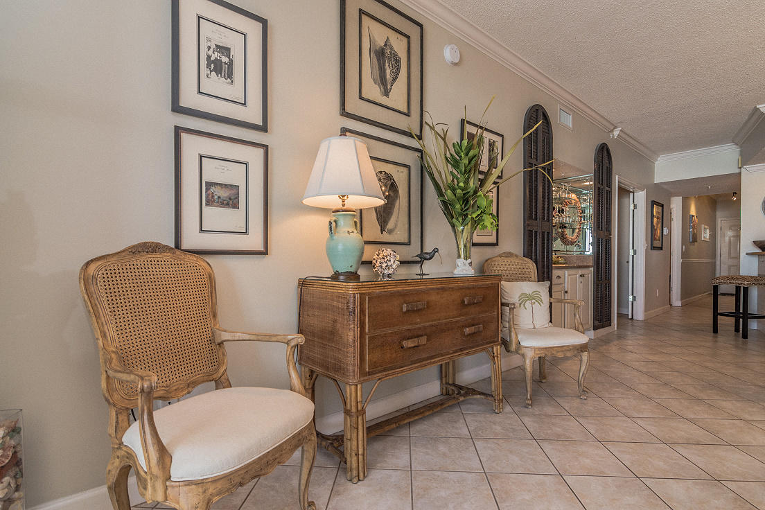 SUMMERCHASE CONDOInn at Crystal Beach - Residential