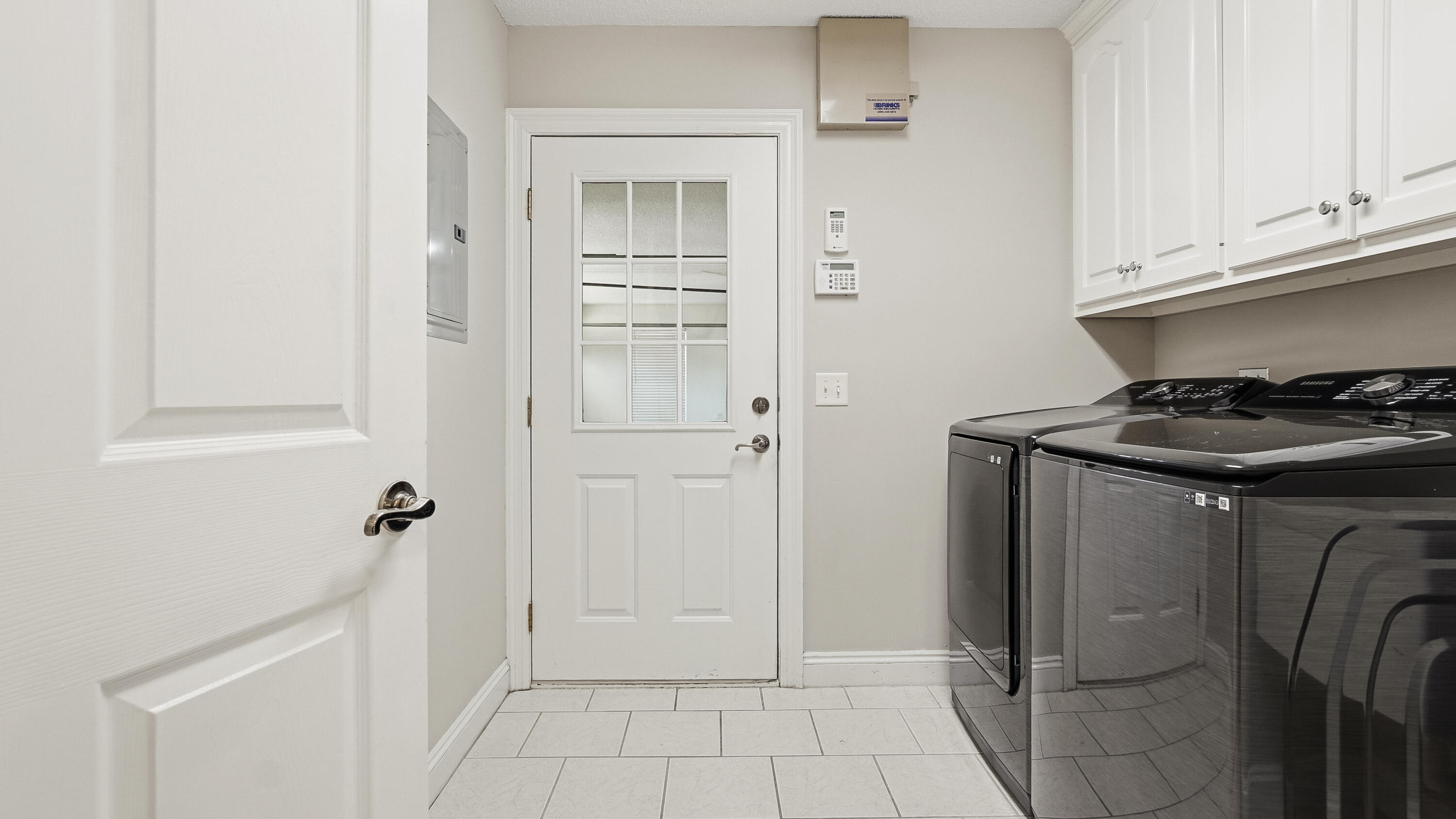 COLONY CLUB HARBOUR PH 3 - Residential