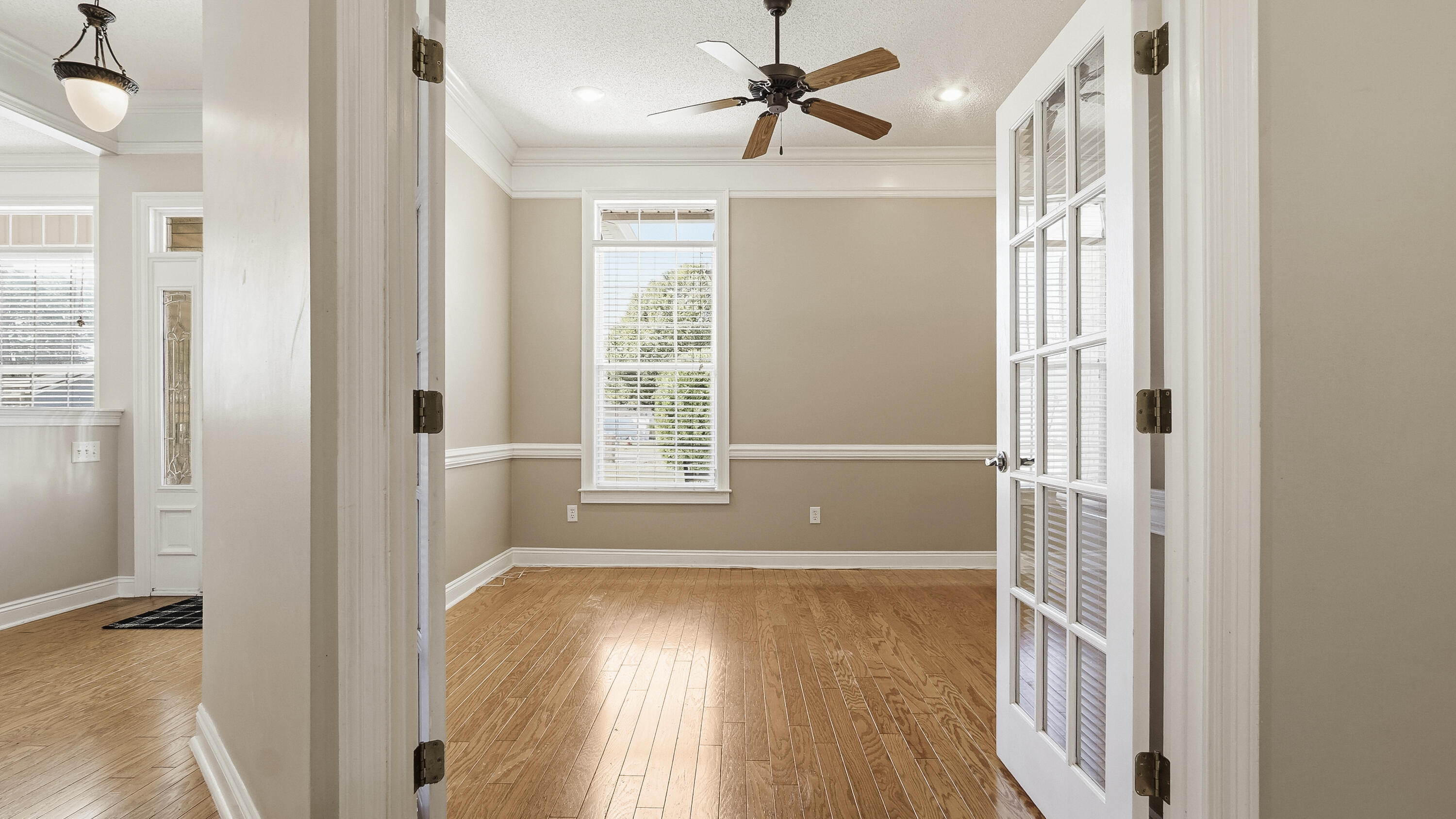 COLONY CLUB HARBOUR PH 3 - Residential