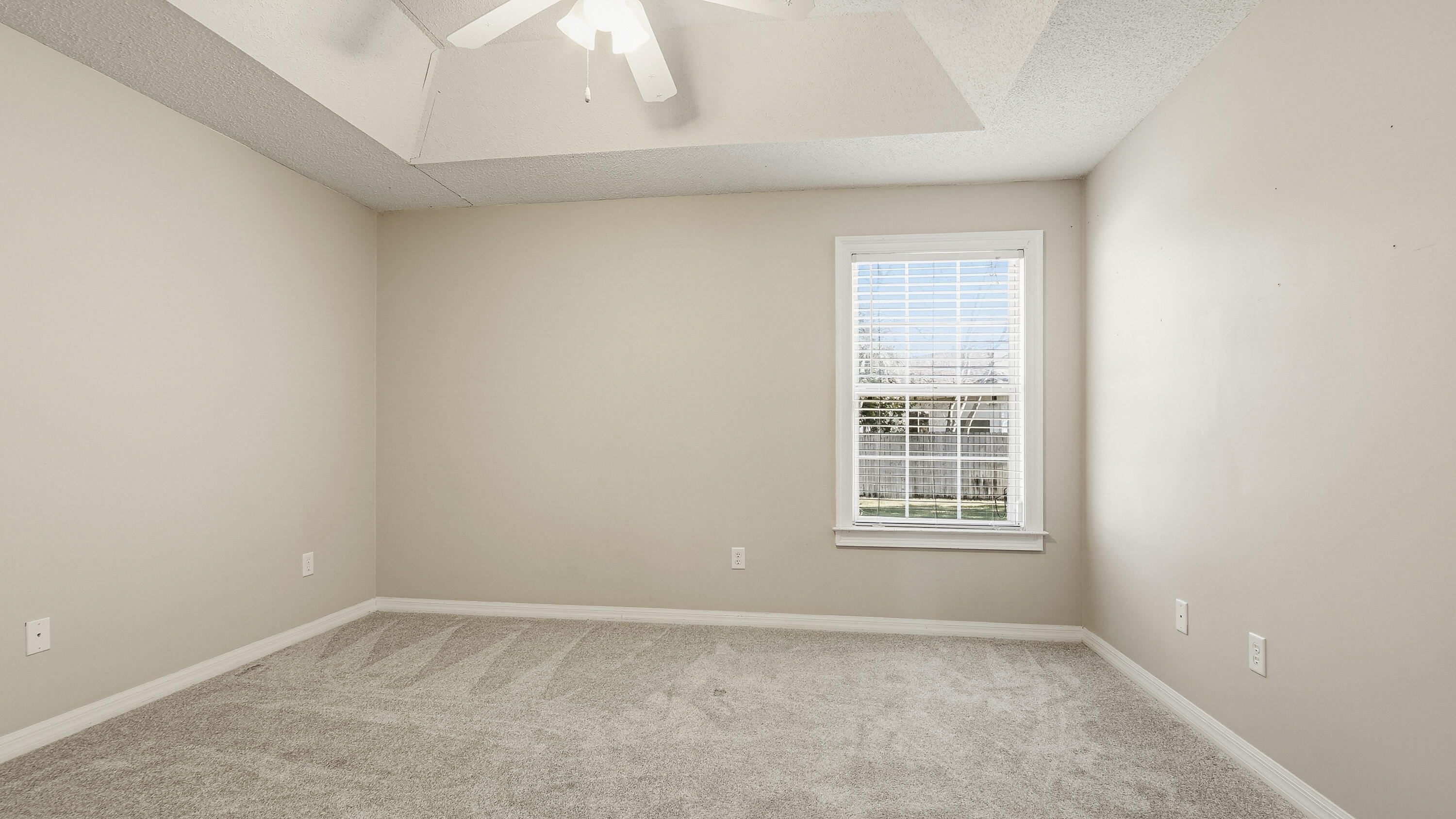 COLONY CLUB HARBOUR PH 3 - Residential