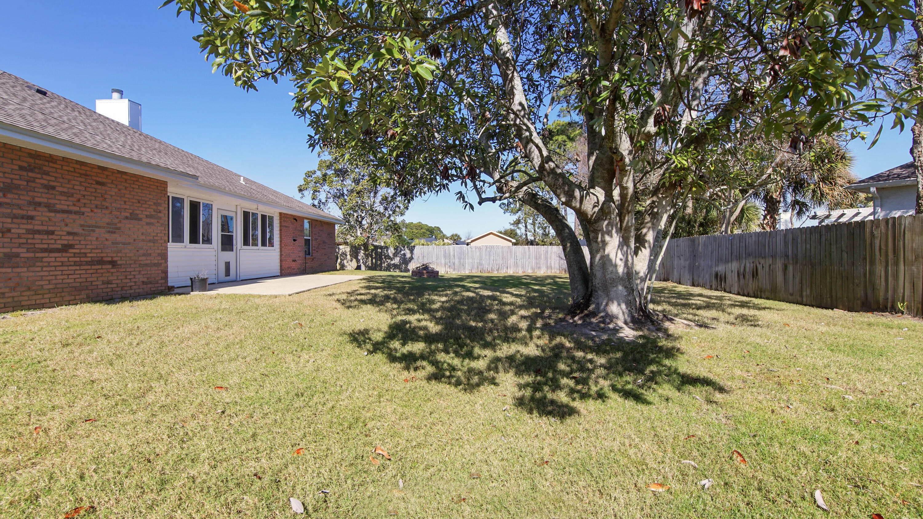 COLONY CLUB HARBOUR PH 3 - Residential