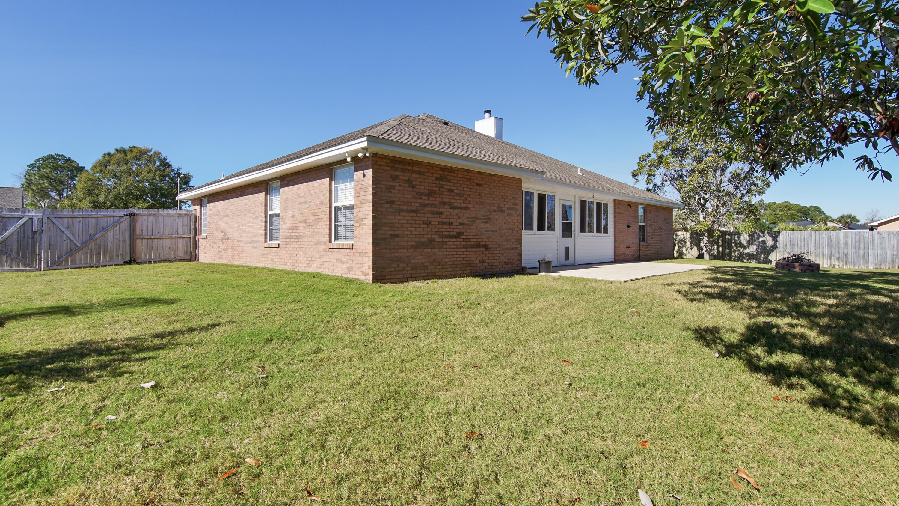 COLONY CLUB HARBOUR PH 3 - Residential