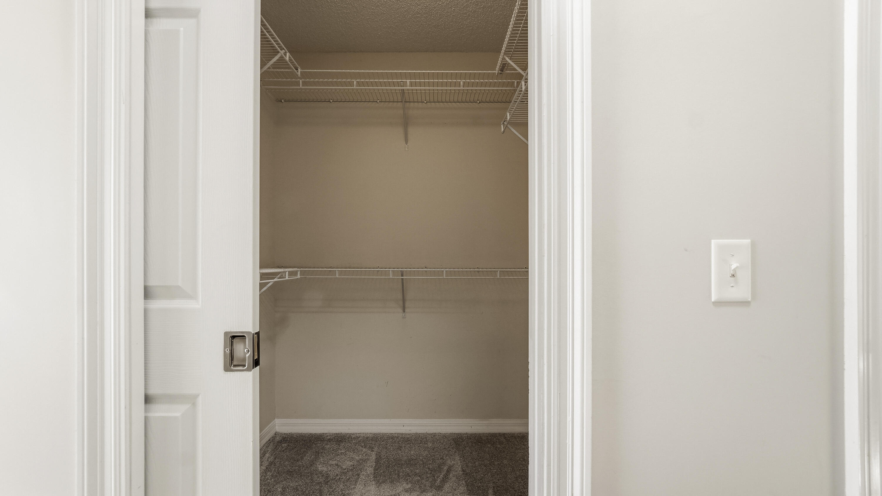 COLONY CLUB HARBOUR PH 3 - Residential