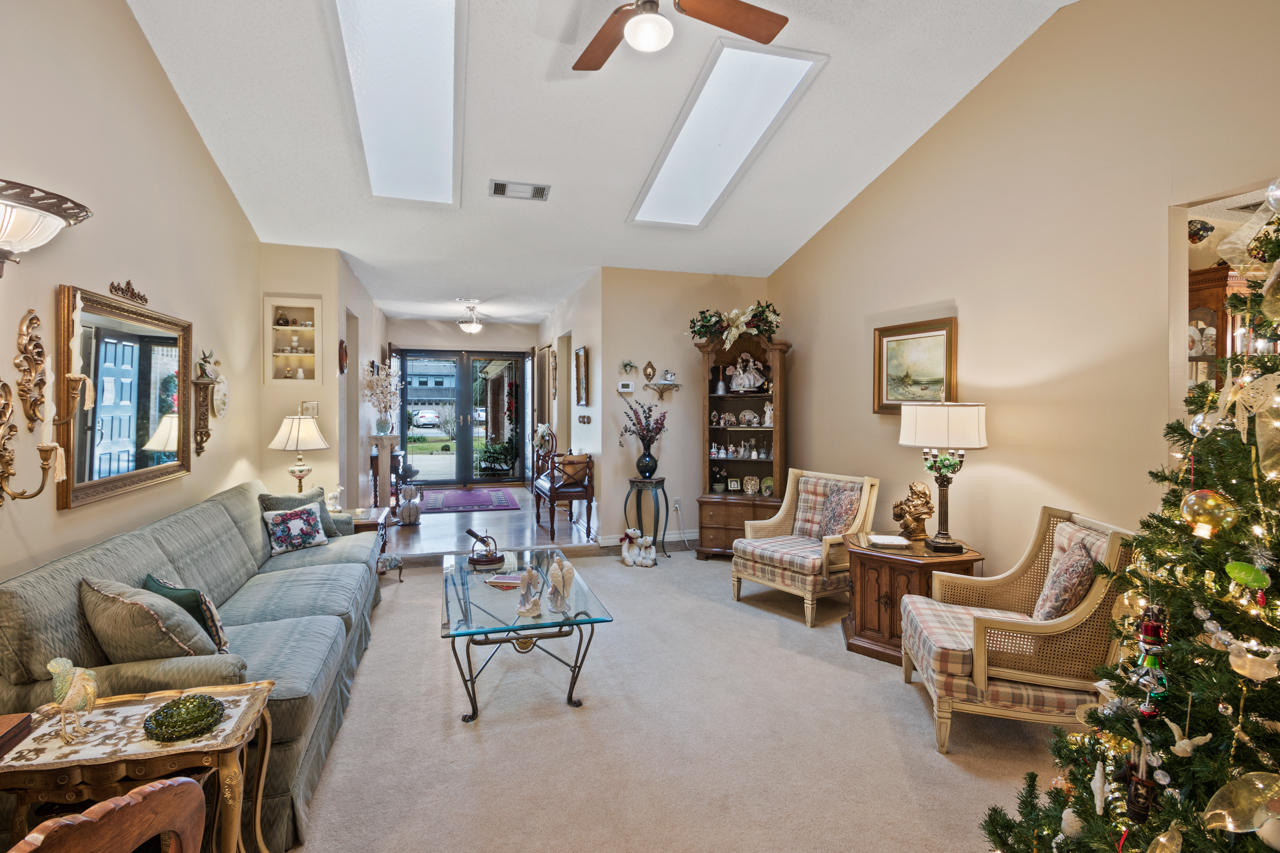 ROCKY BAYOU COUNTRY CLUB ESTATES 3 - Residential