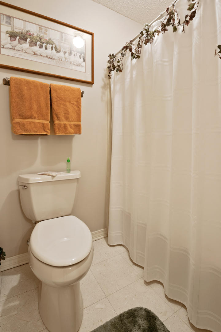 ROCKY BAYOU COUNTRY CLUB ESTATES 3 - Residential