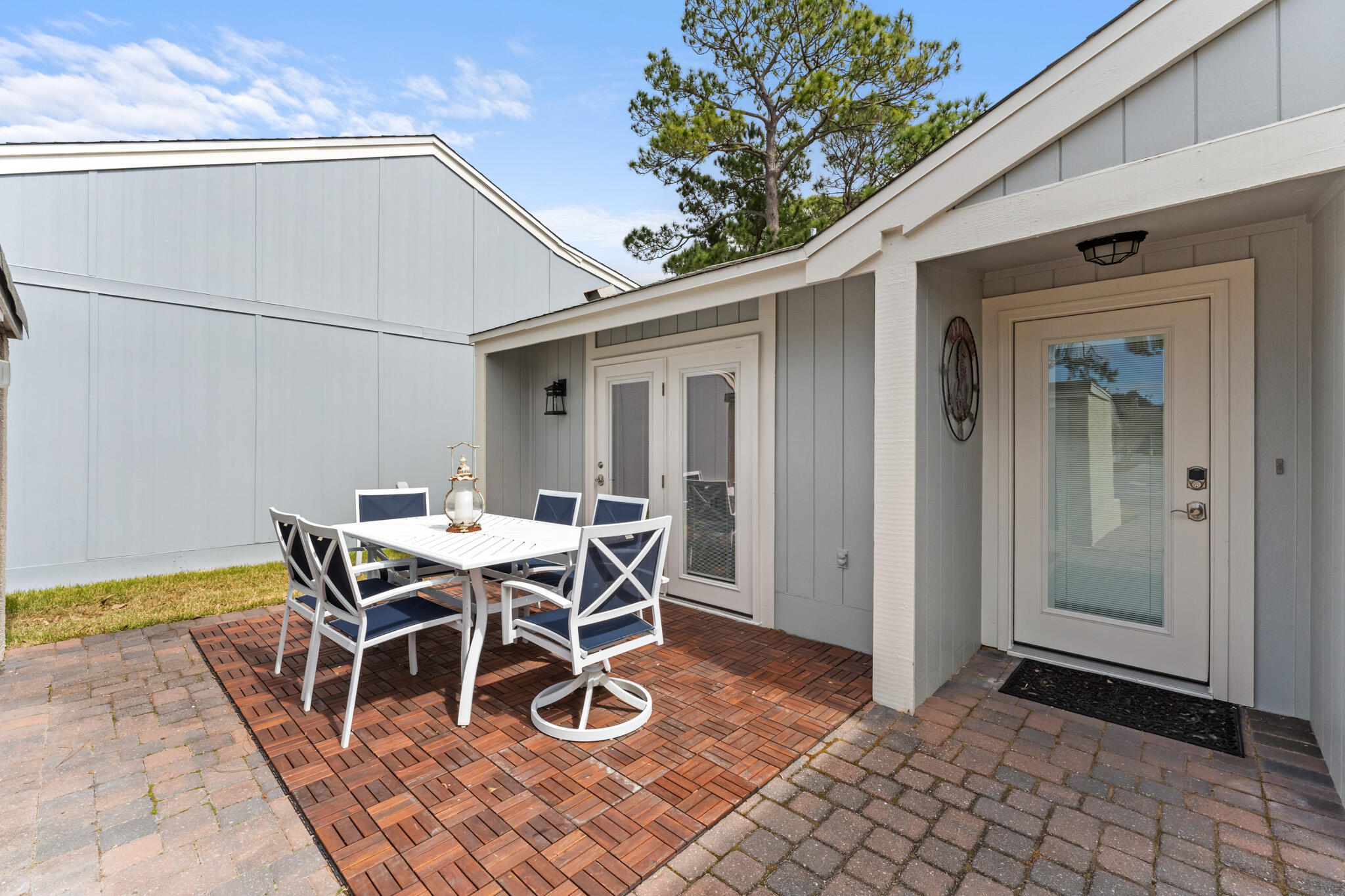 LINKSIDE VILLAGE UNIT 1 - Residential