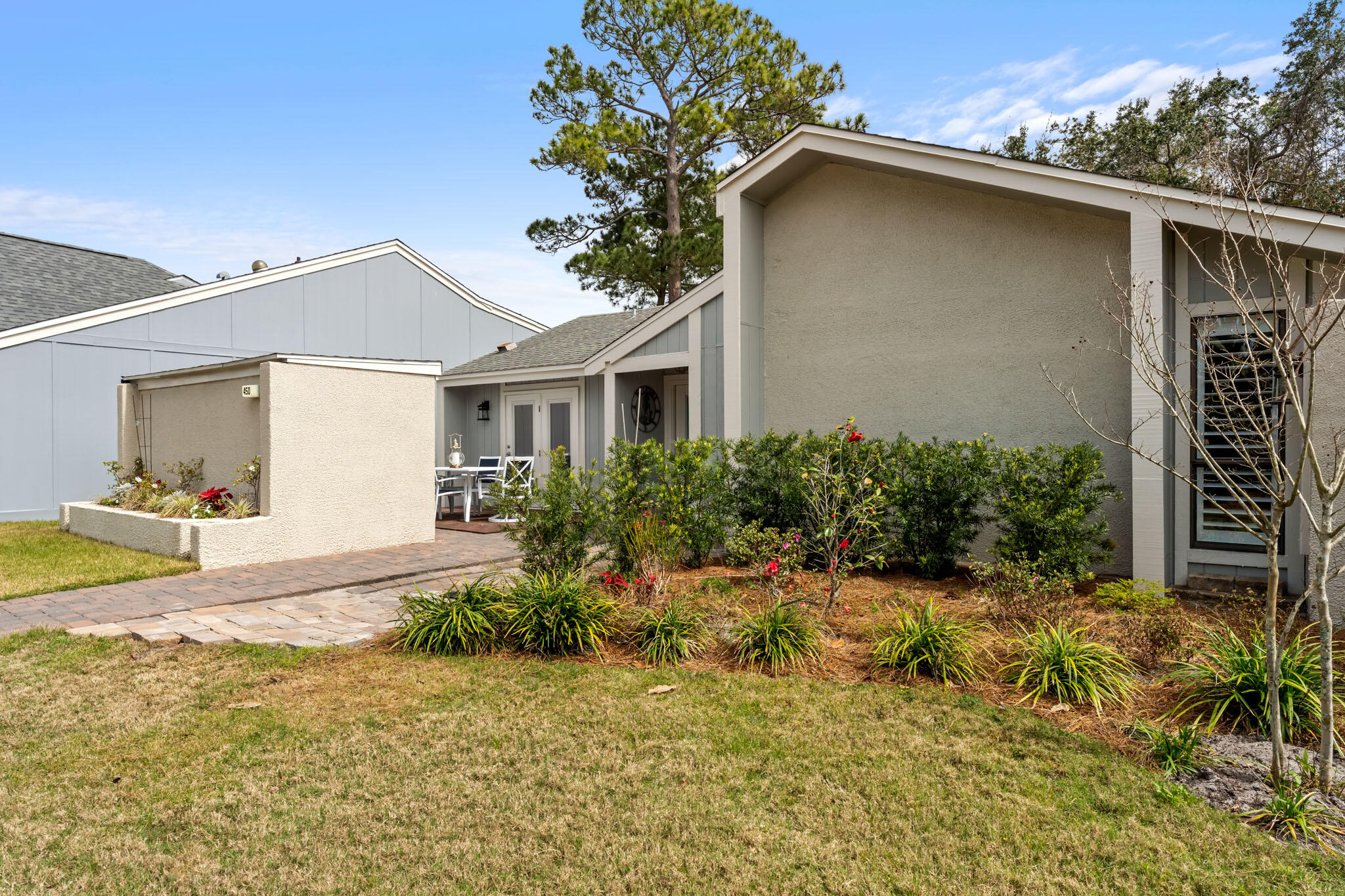 LINKSIDE VILLAGE UNIT 1 - Residential