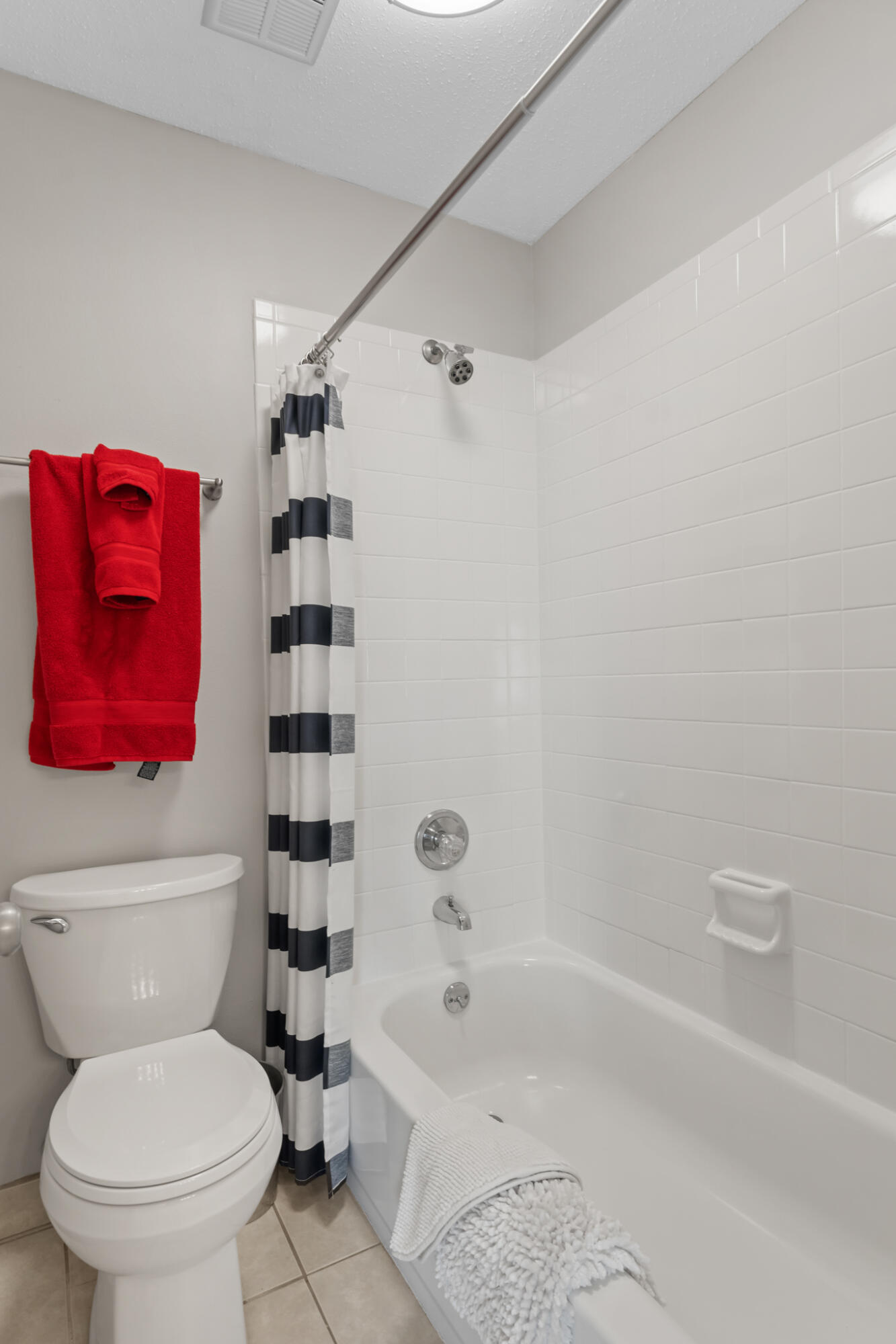 LINKSIDE VILLAGE UNIT 1 - Residential