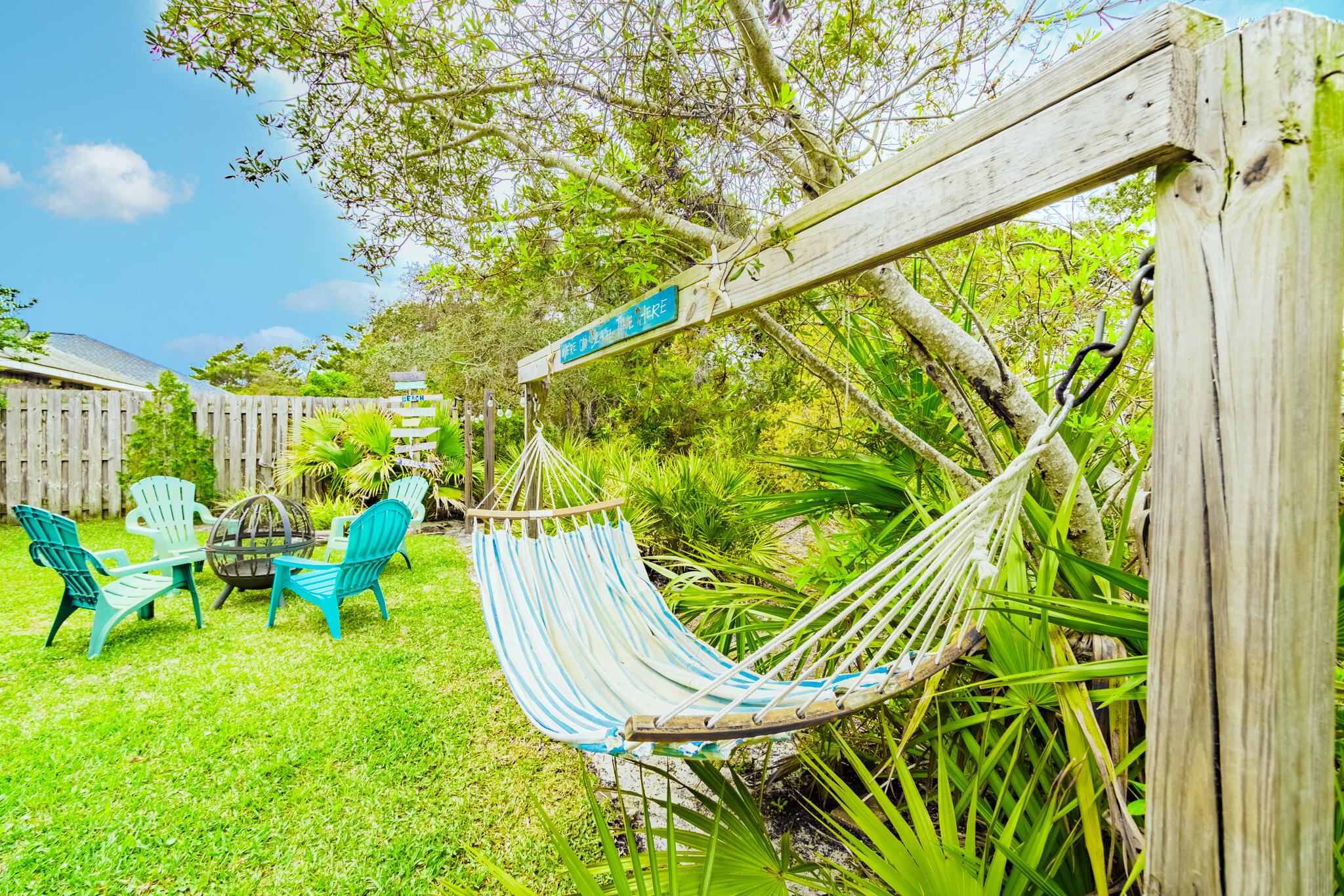 PARADISE RETREAT - Residential