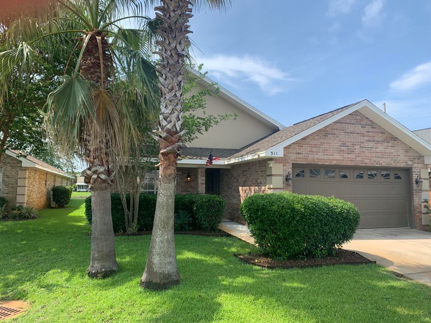 Gated community. Two car garage. Washer /dryer included. Beautiful lakefront home in Emerald Lakes. Great location between Destin and Sandestin. Community amenities include picnic area, playground; pool, tennis, and you are close to the beach! 

Master is on first floor and overlooks lake. Separate living/dining areas with eat-in kitchen. Hardwood flooring in living room, kitchen and dining room. 

Convenient to restaurants, shopping and the beach. Community offers pool, tennis and play ground. 

Small pet maybe ... $50 for credit check and references. $2,000 deposit, first and last month's rent required.