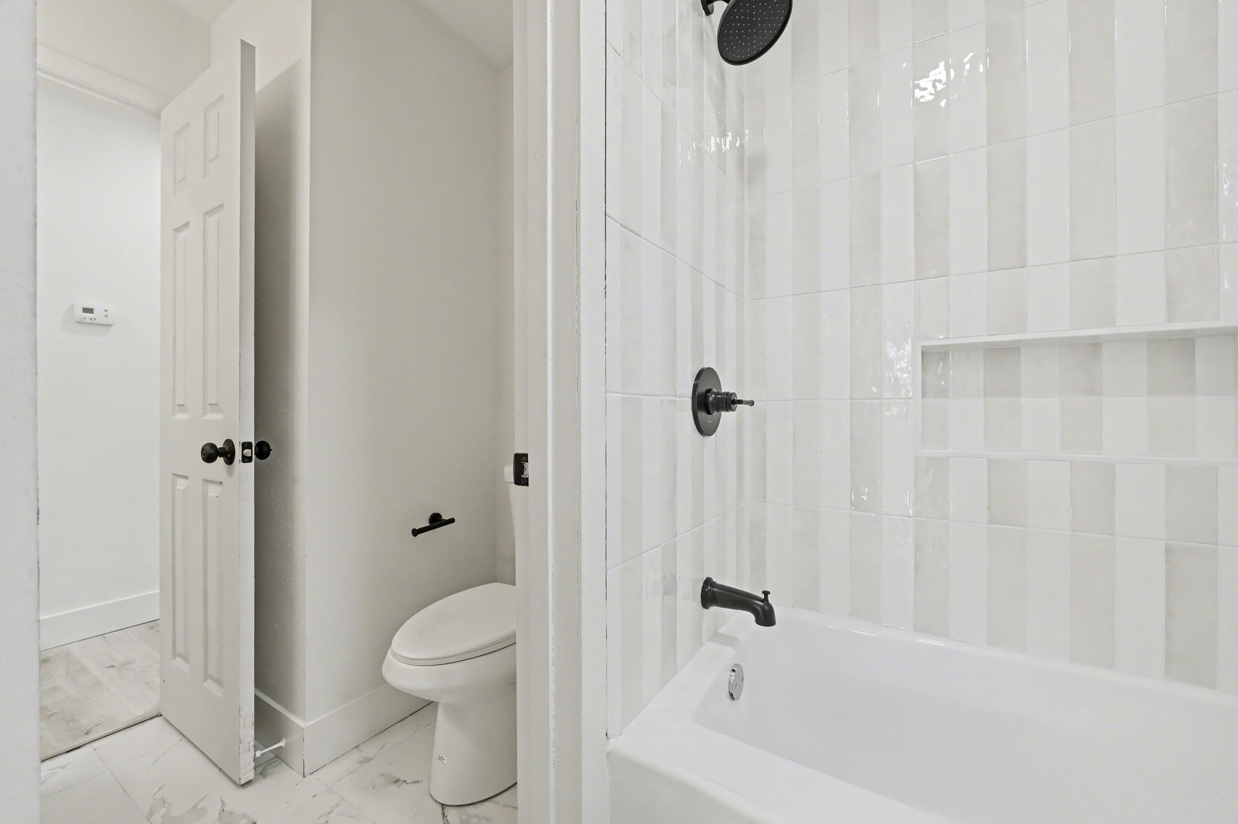 OAK TREE PARK - Residential