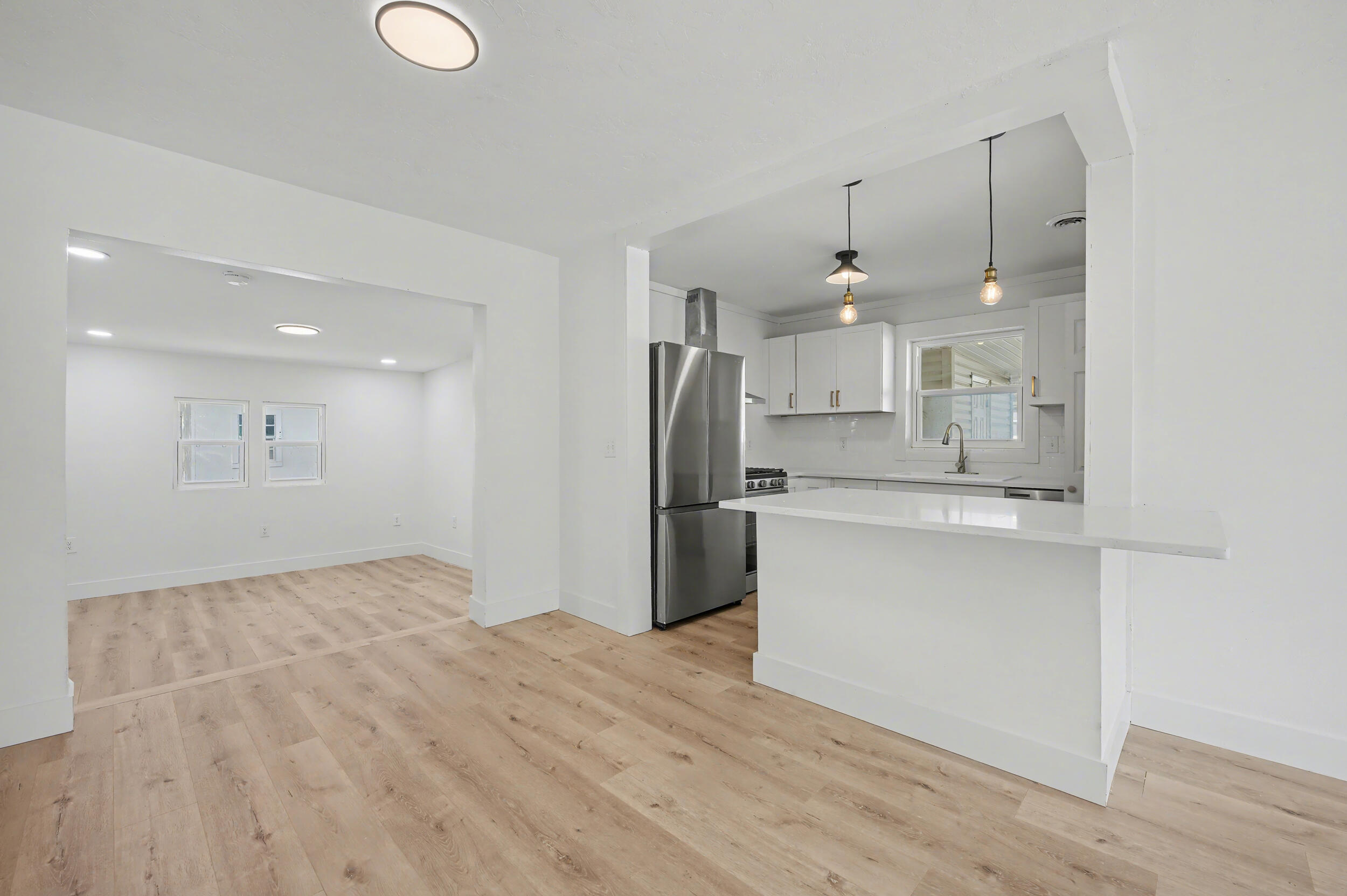 OAK TREE PARK - Residential