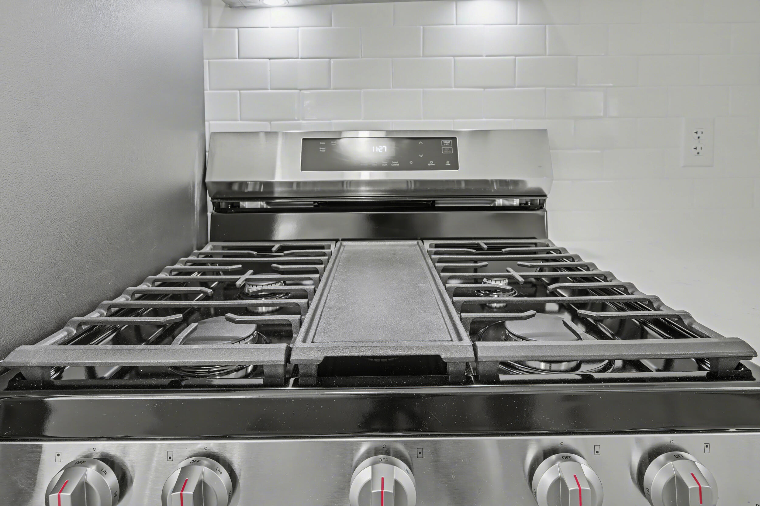 OAK TREE PARK - Residential