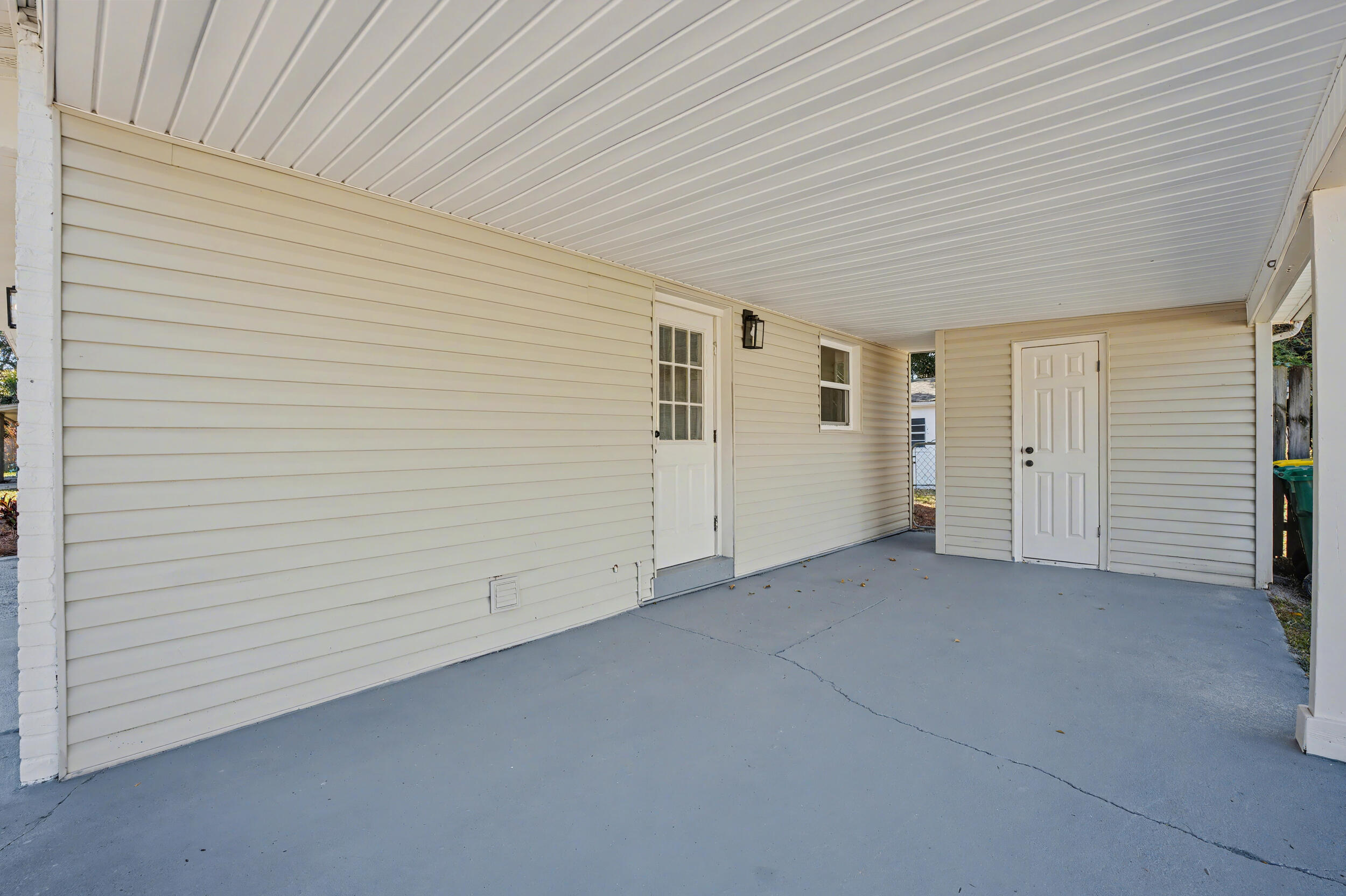 OAK TREE PARK - Residential