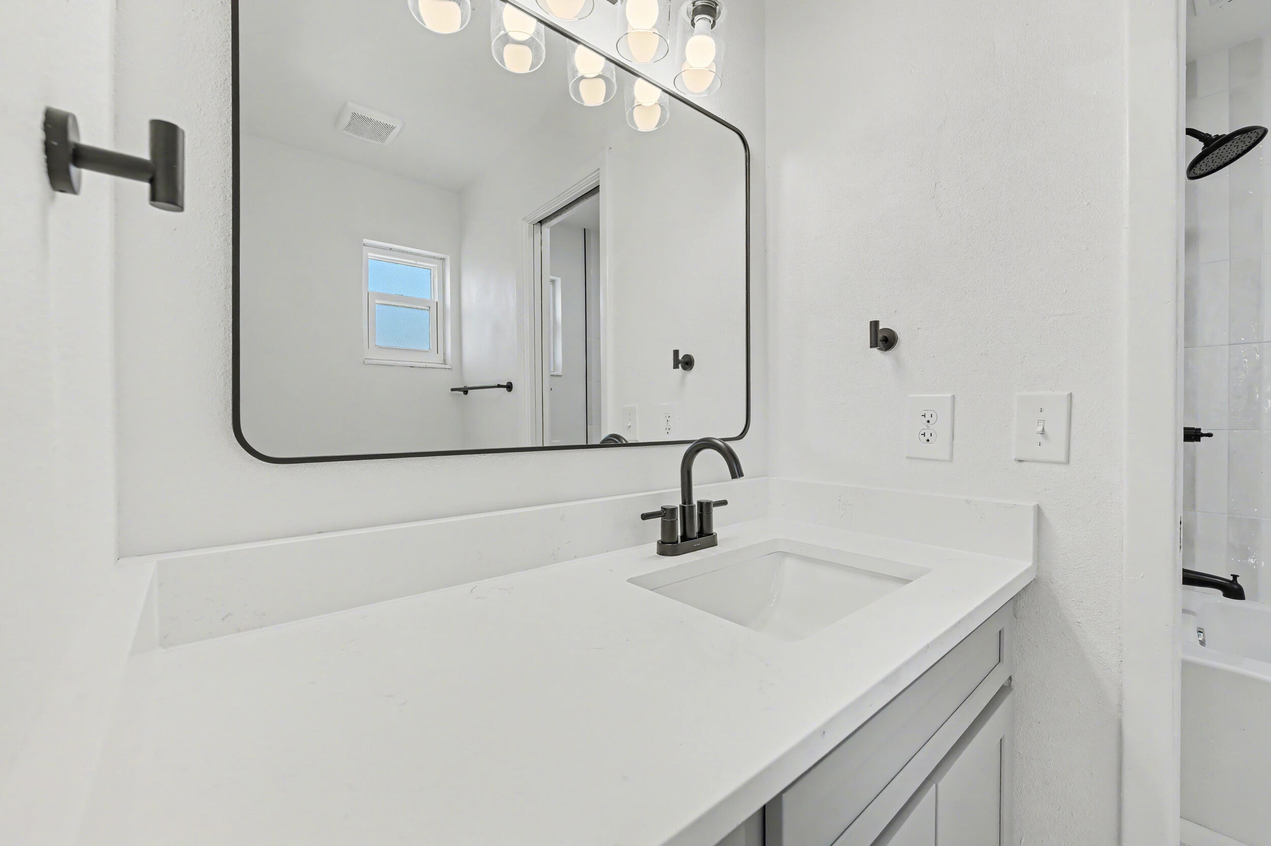 OAK TREE PARK - Residential