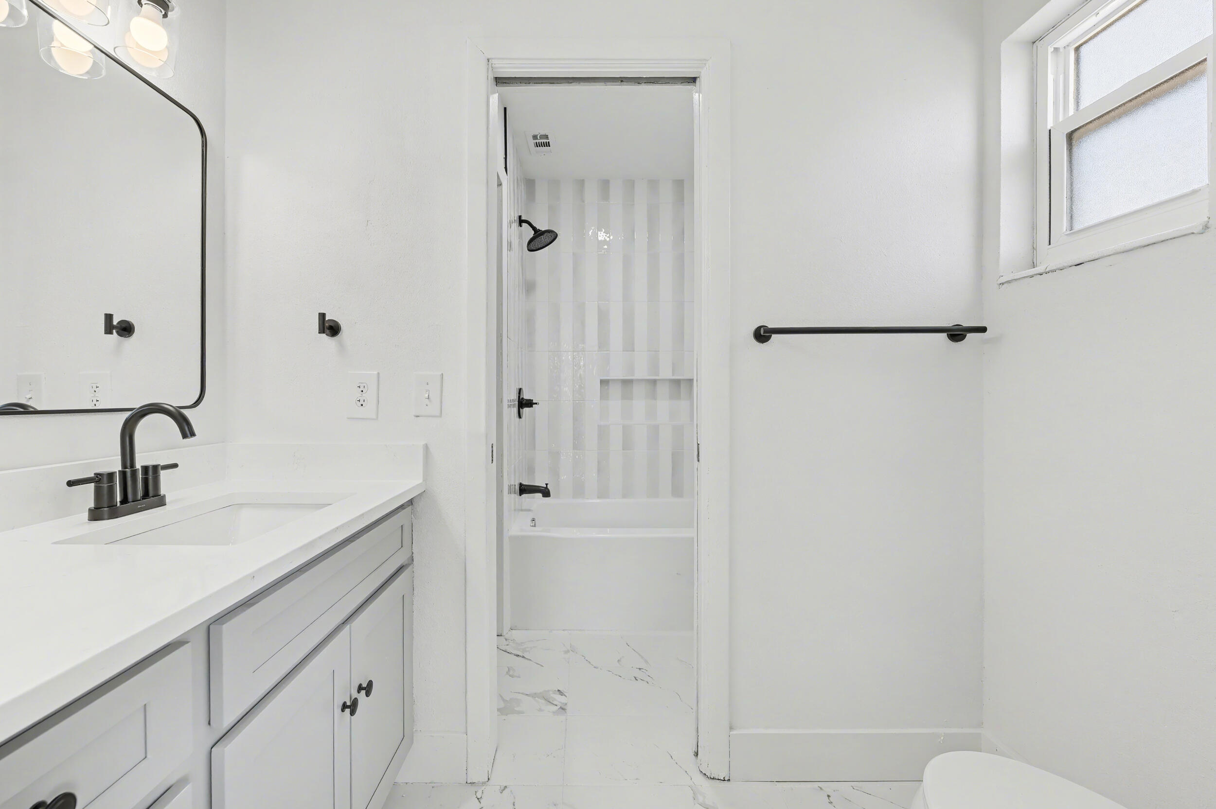 OAK TREE PARK - Residential