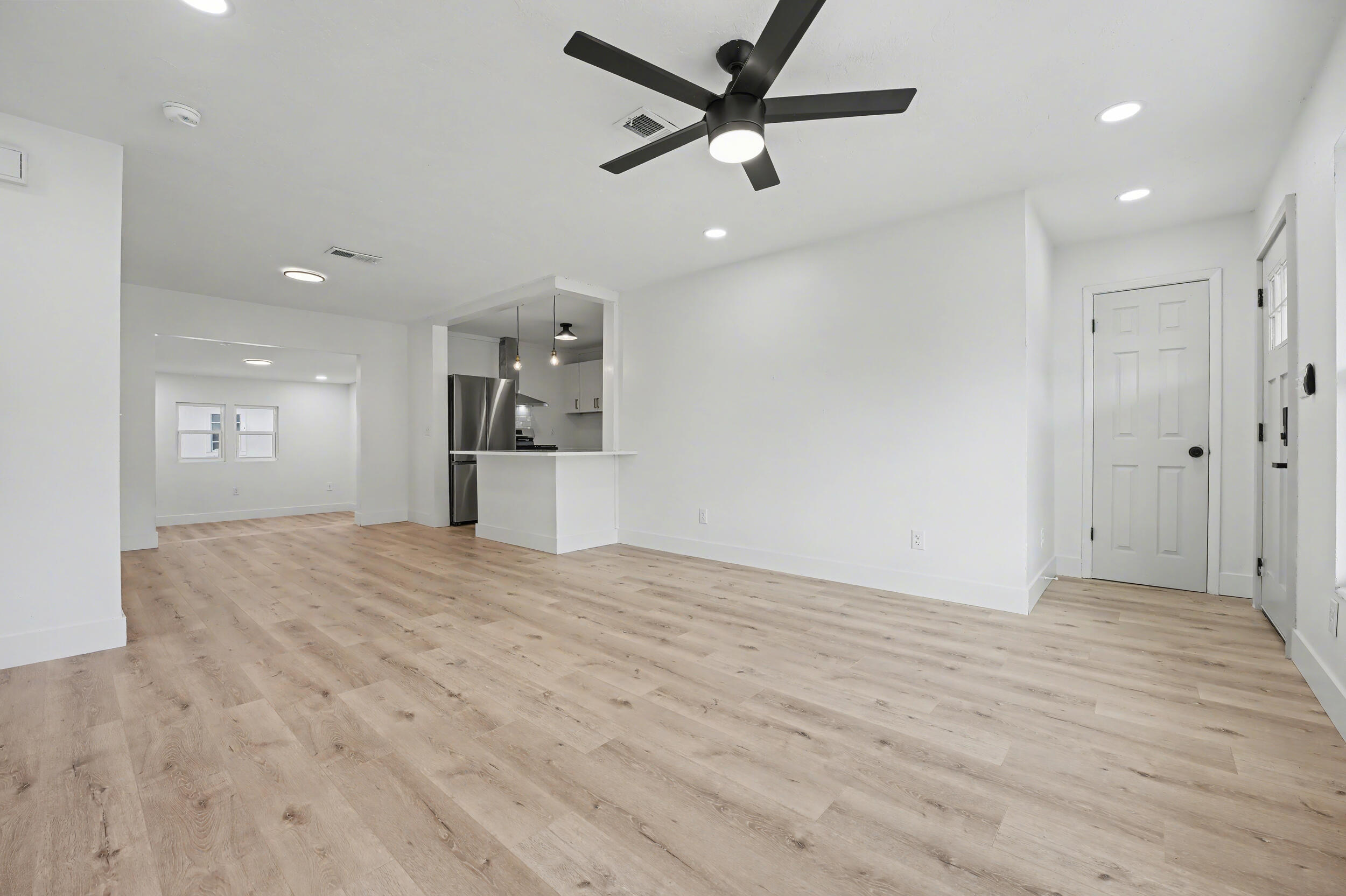 OAK TREE PARK - Residential