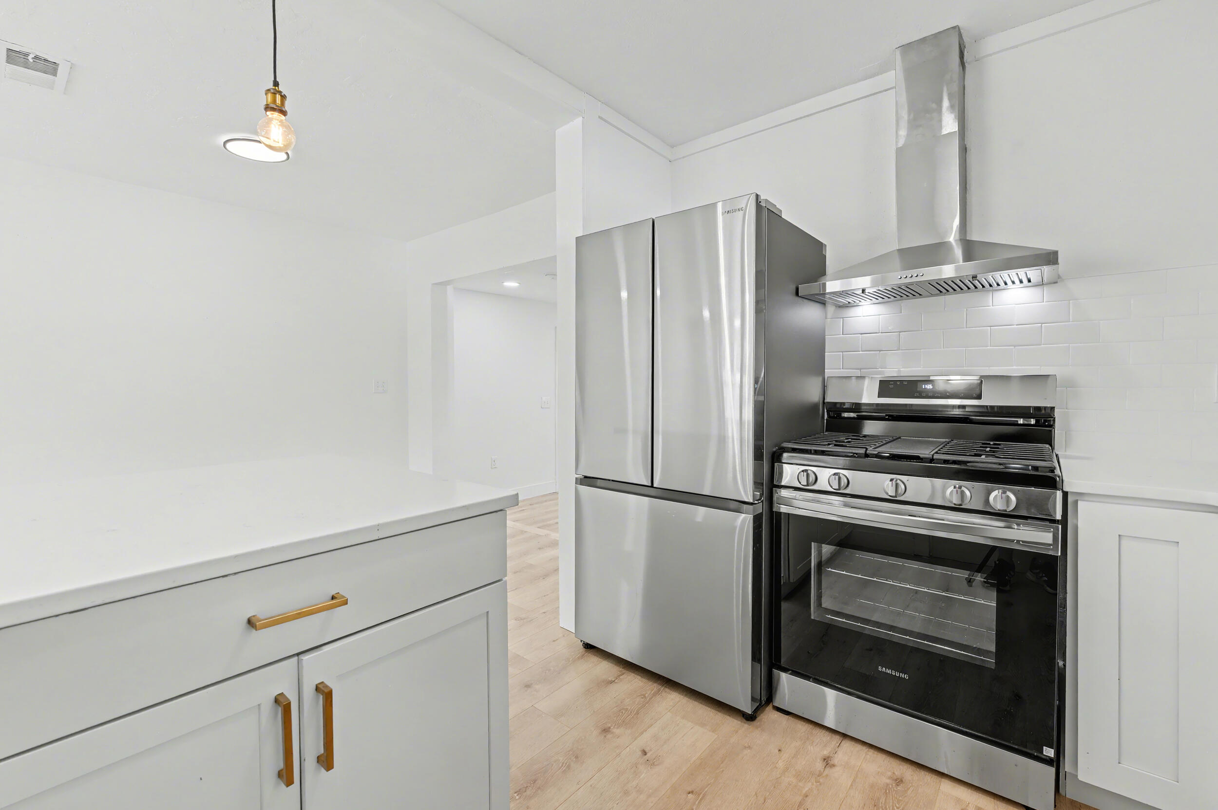 OAK TREE PARK - Residential