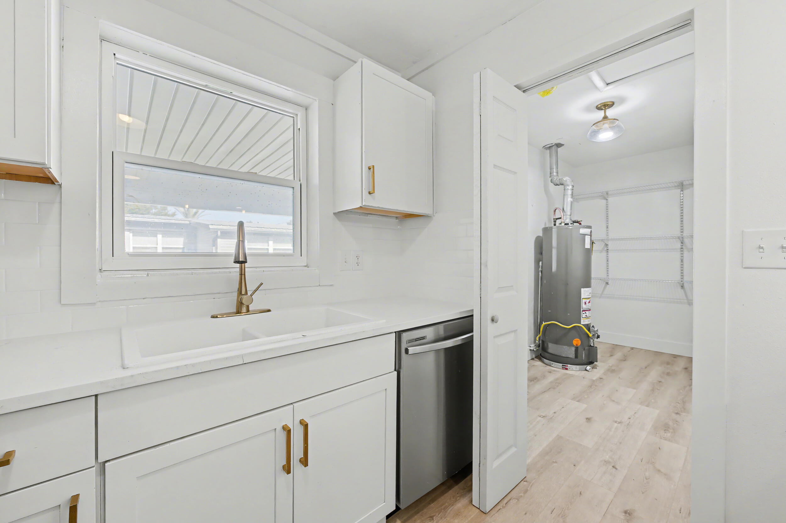 OAK TREE PARK - Residential