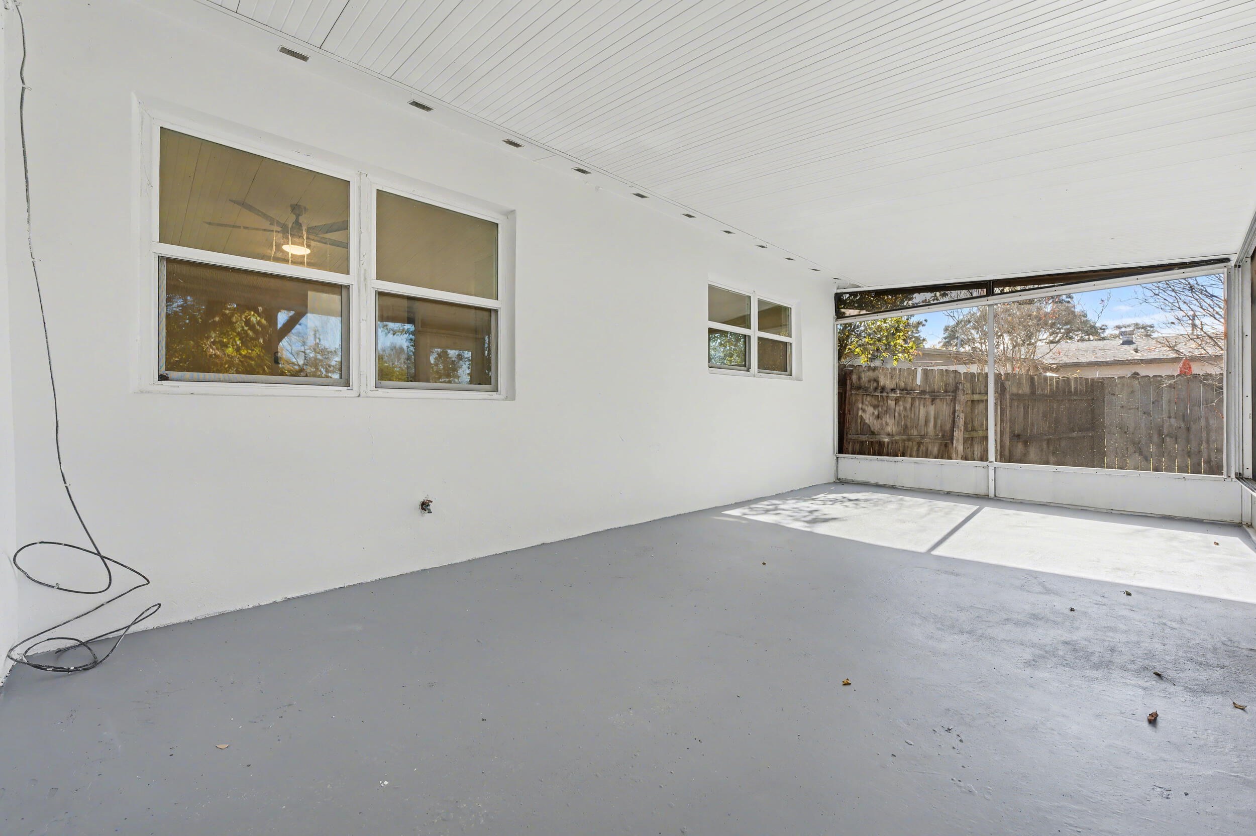 OAK TREE PARK - Residential