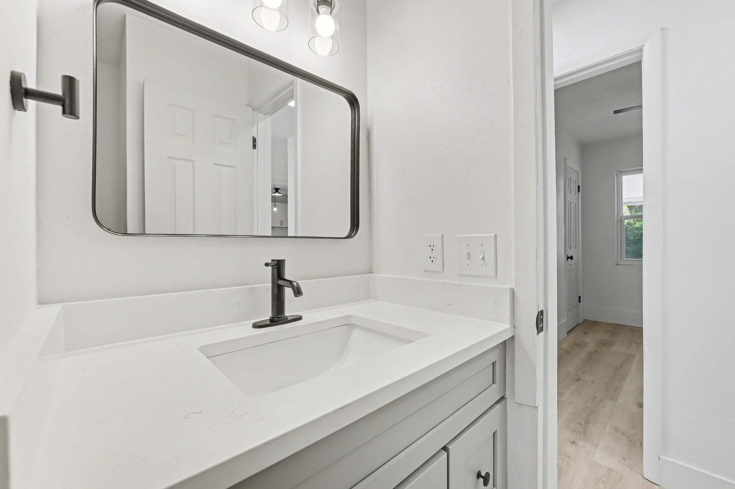 OAK TREE PARK - Residential