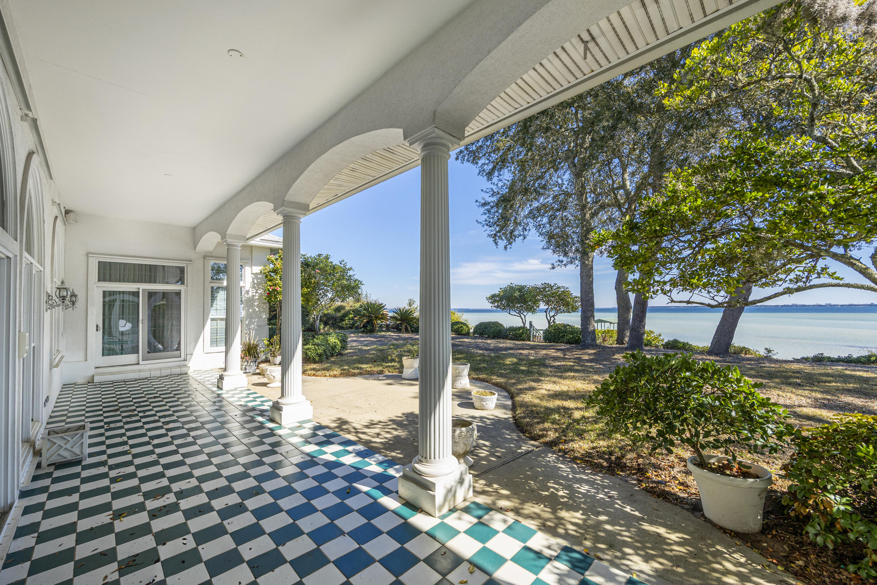 SHALIMAR POINTE S/D - Residential