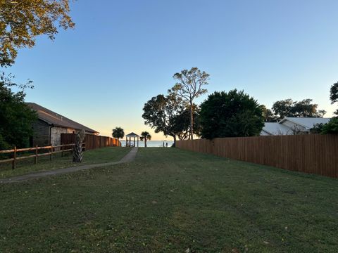 A home in Navarre