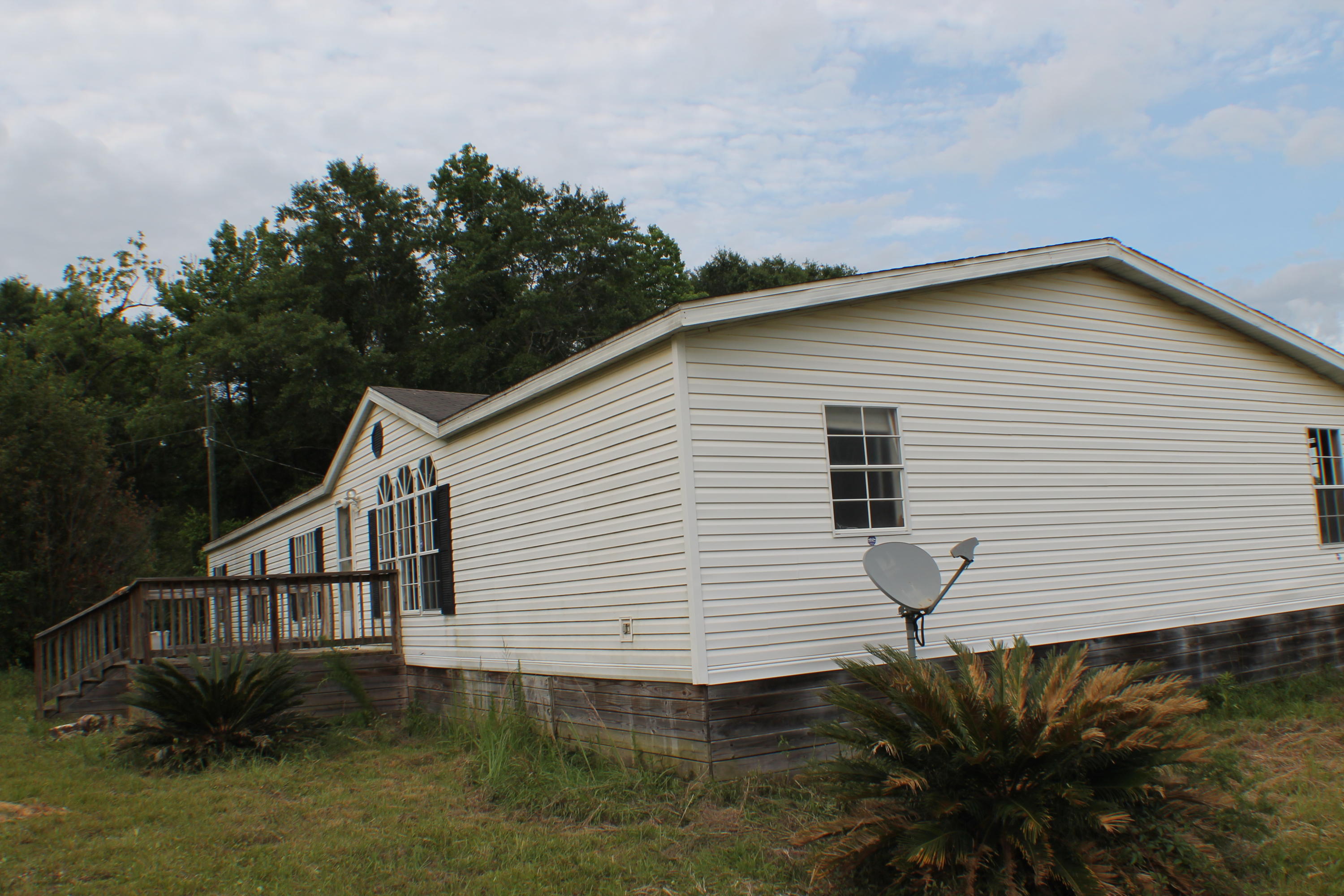 NO RECORDED SUBDIVISION - Residential
