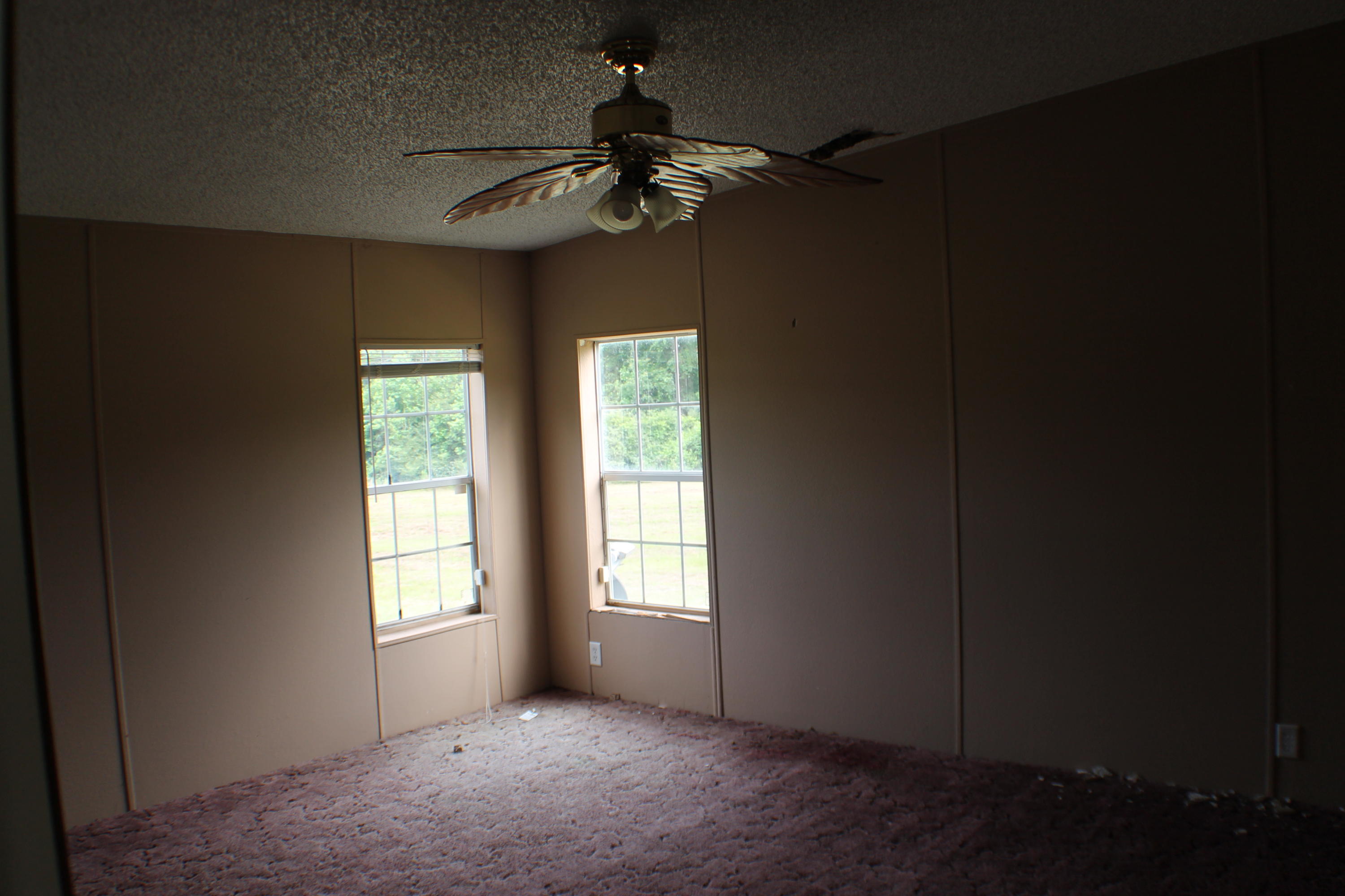 NO RECORDED SUBDIVISION - Residential