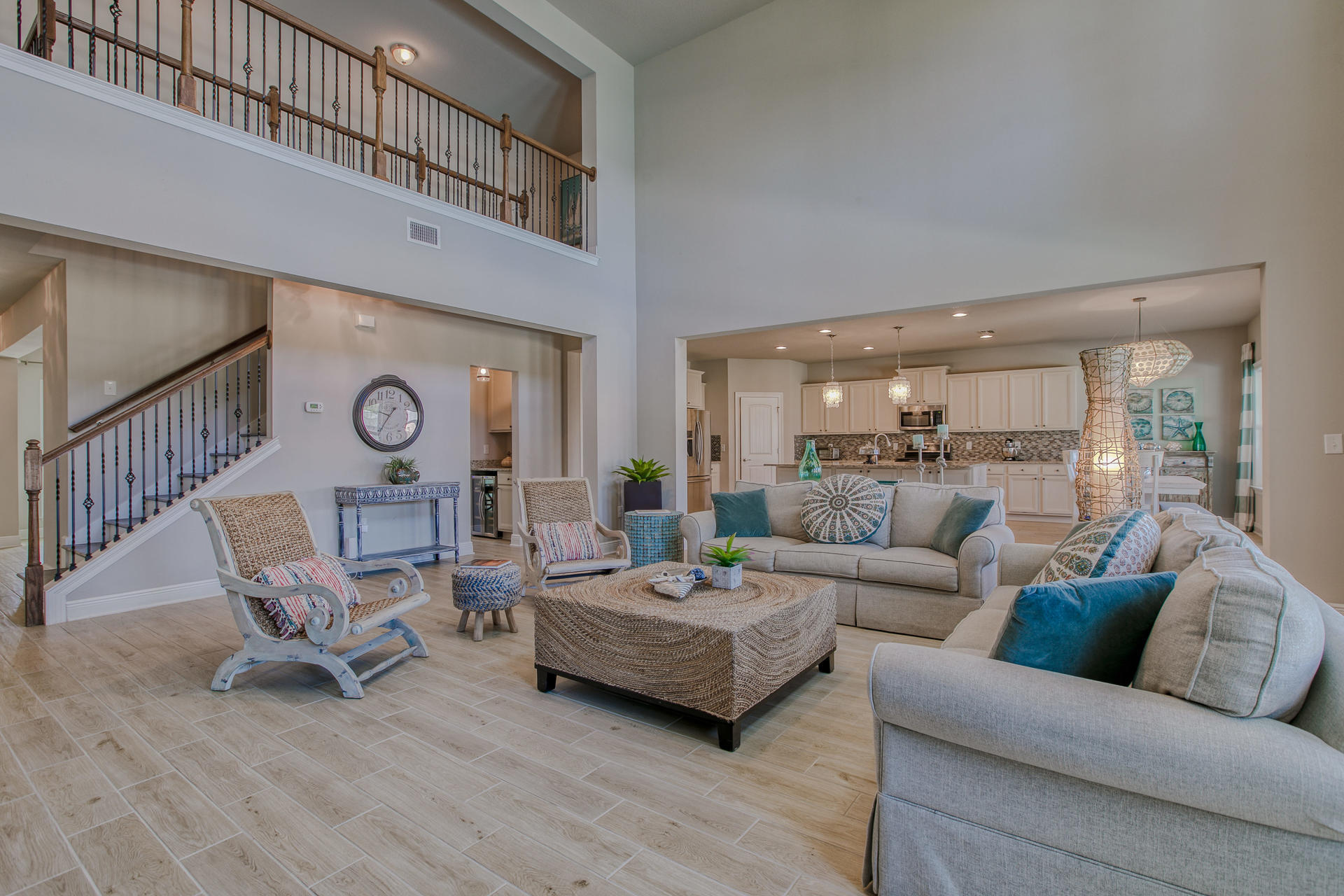 Mussett Bayou Manor - Residential