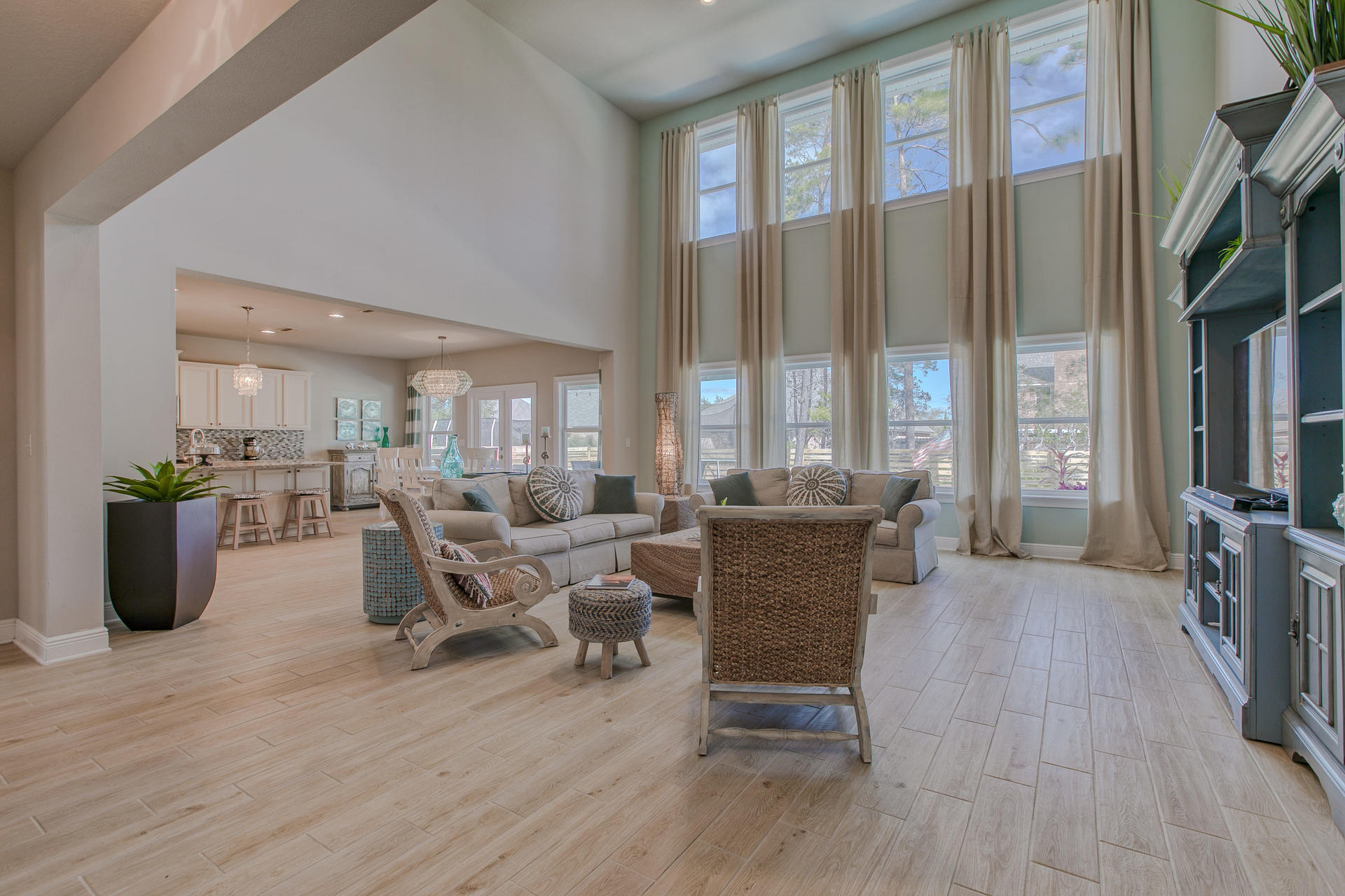 Mussett Bayou Manor - Residential