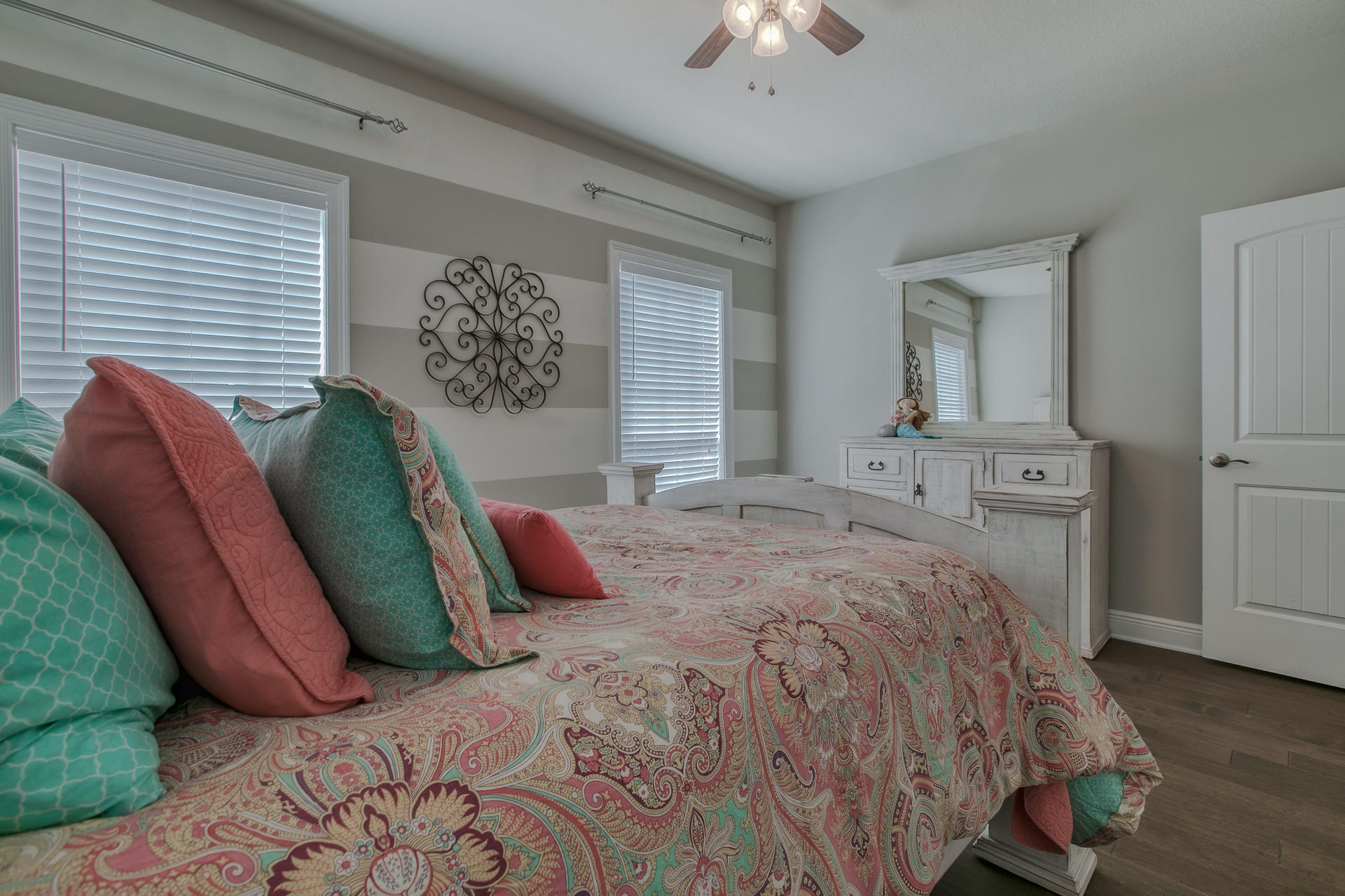 Mussett Bayou Manor - Residential