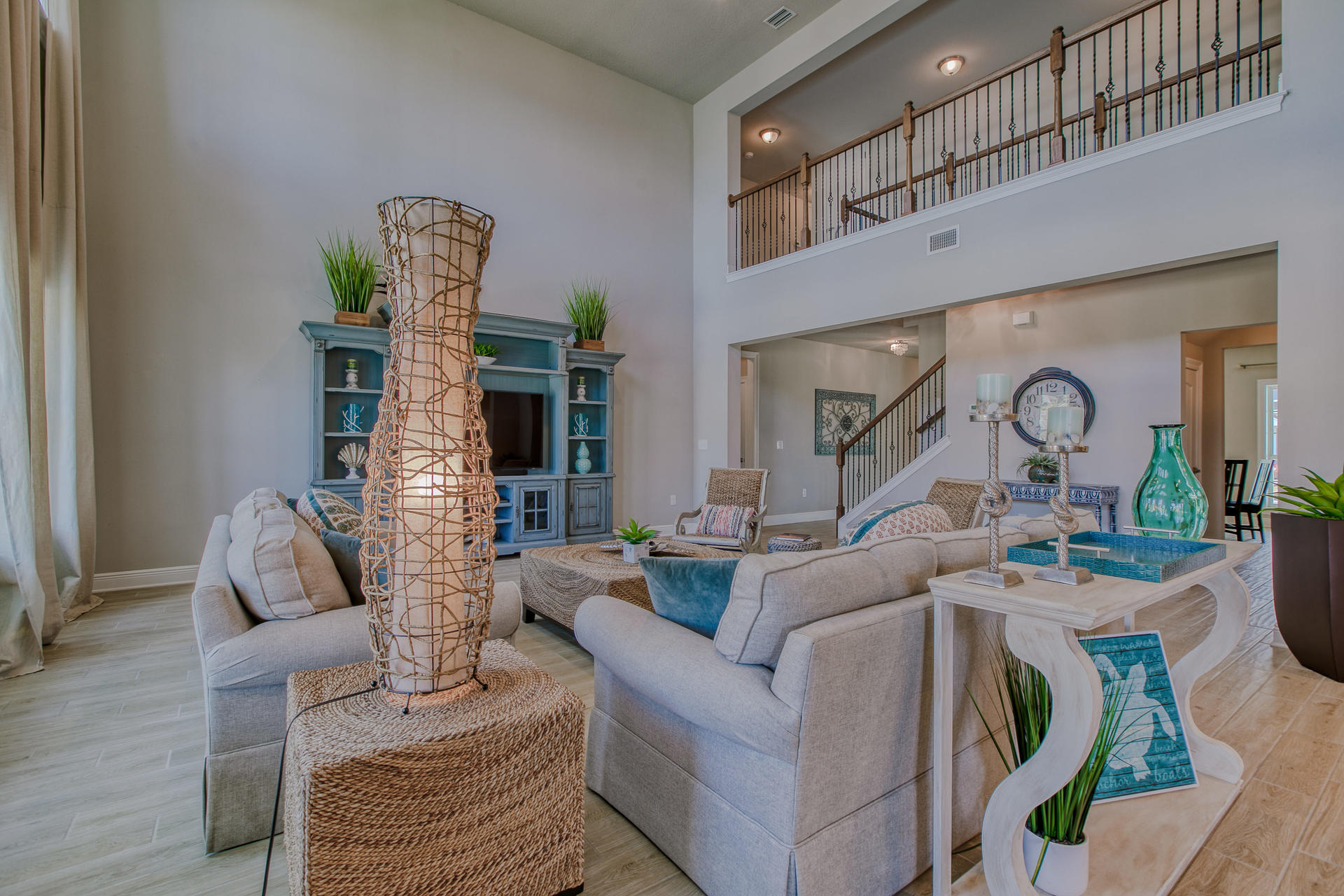 Mussett Bayou Manor - Residential