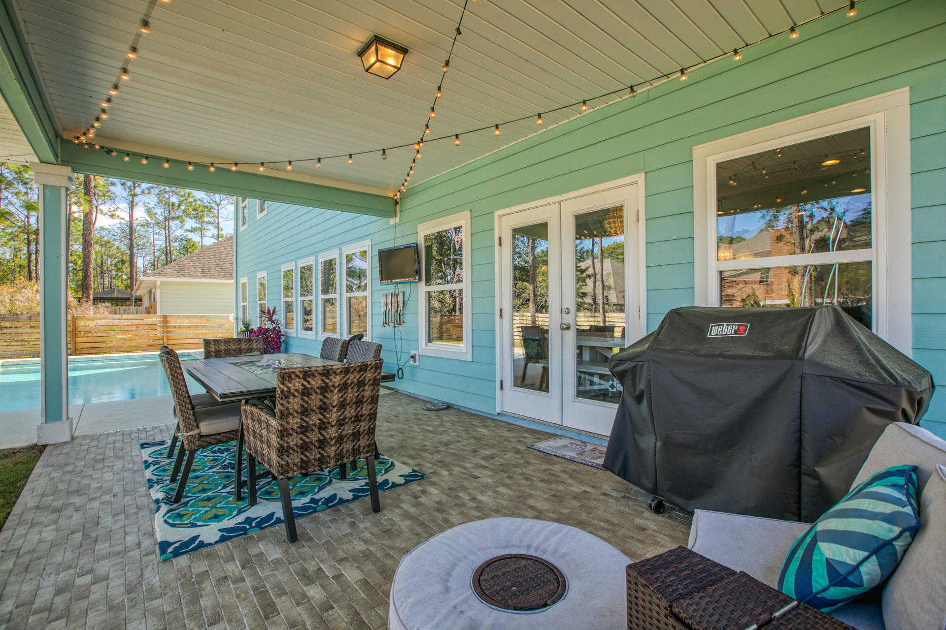 Mussett Bayou Manor - Residential