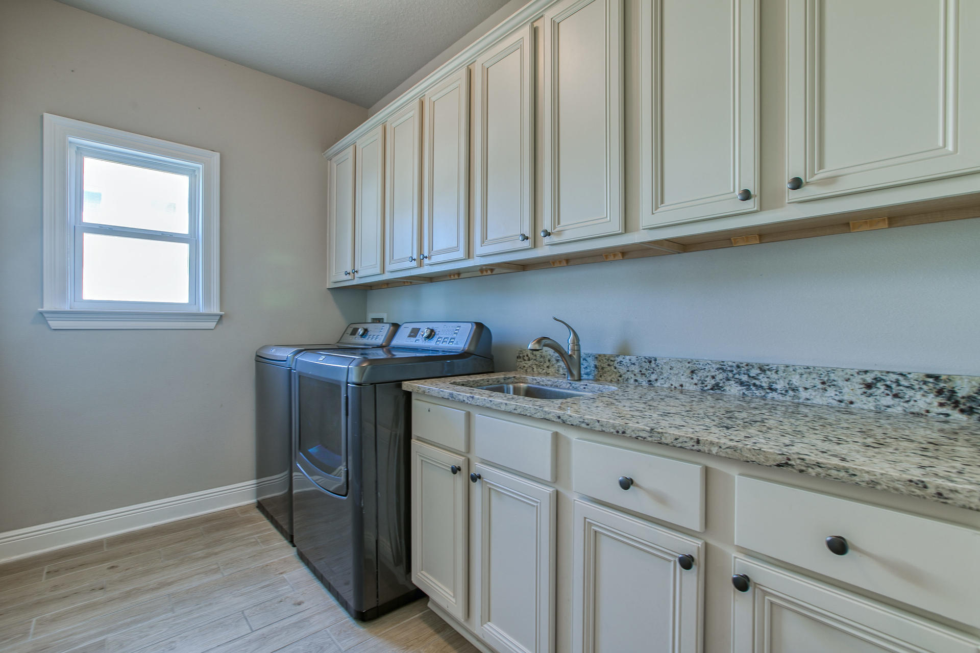 Mussett Bayou Manor - Residential