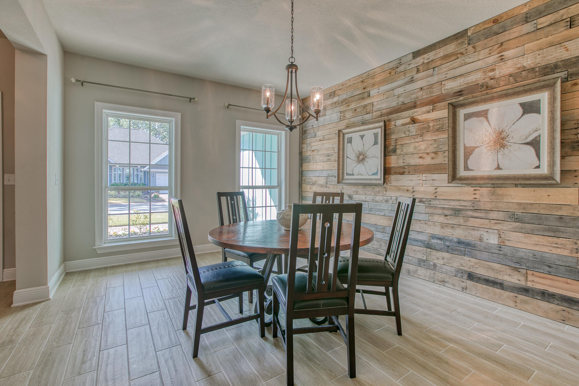 Mussett Bayou Manor - Residential