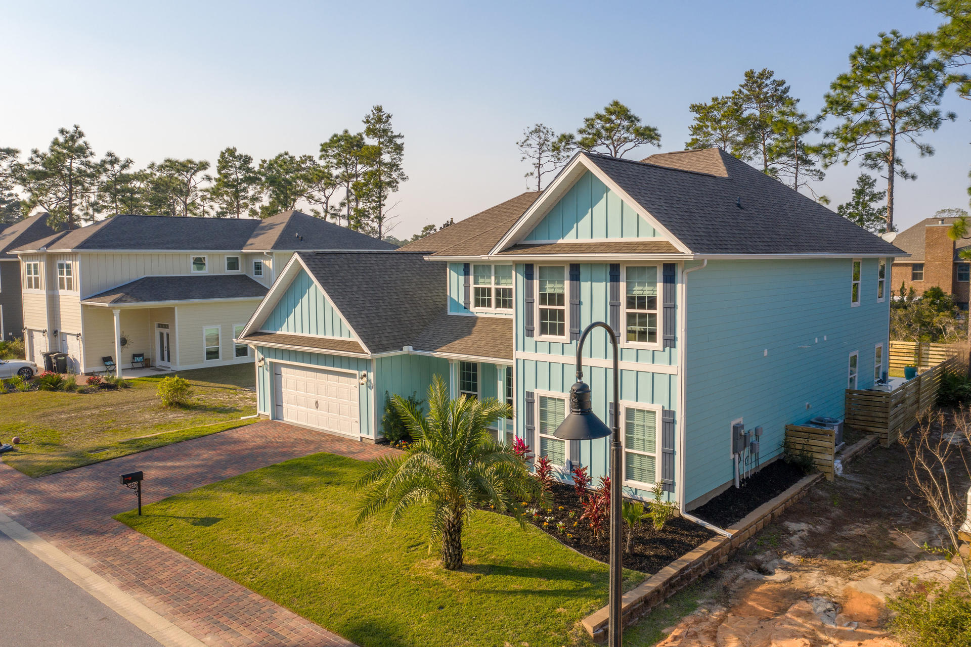 Mussett Bayou Manor - Residential