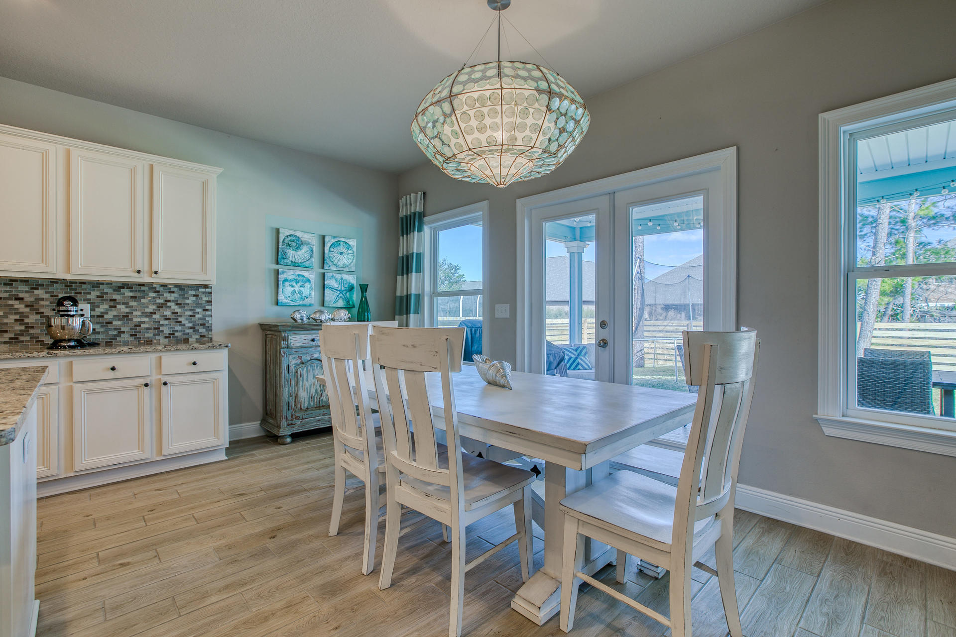 Mussett Bayou Manor - Residential