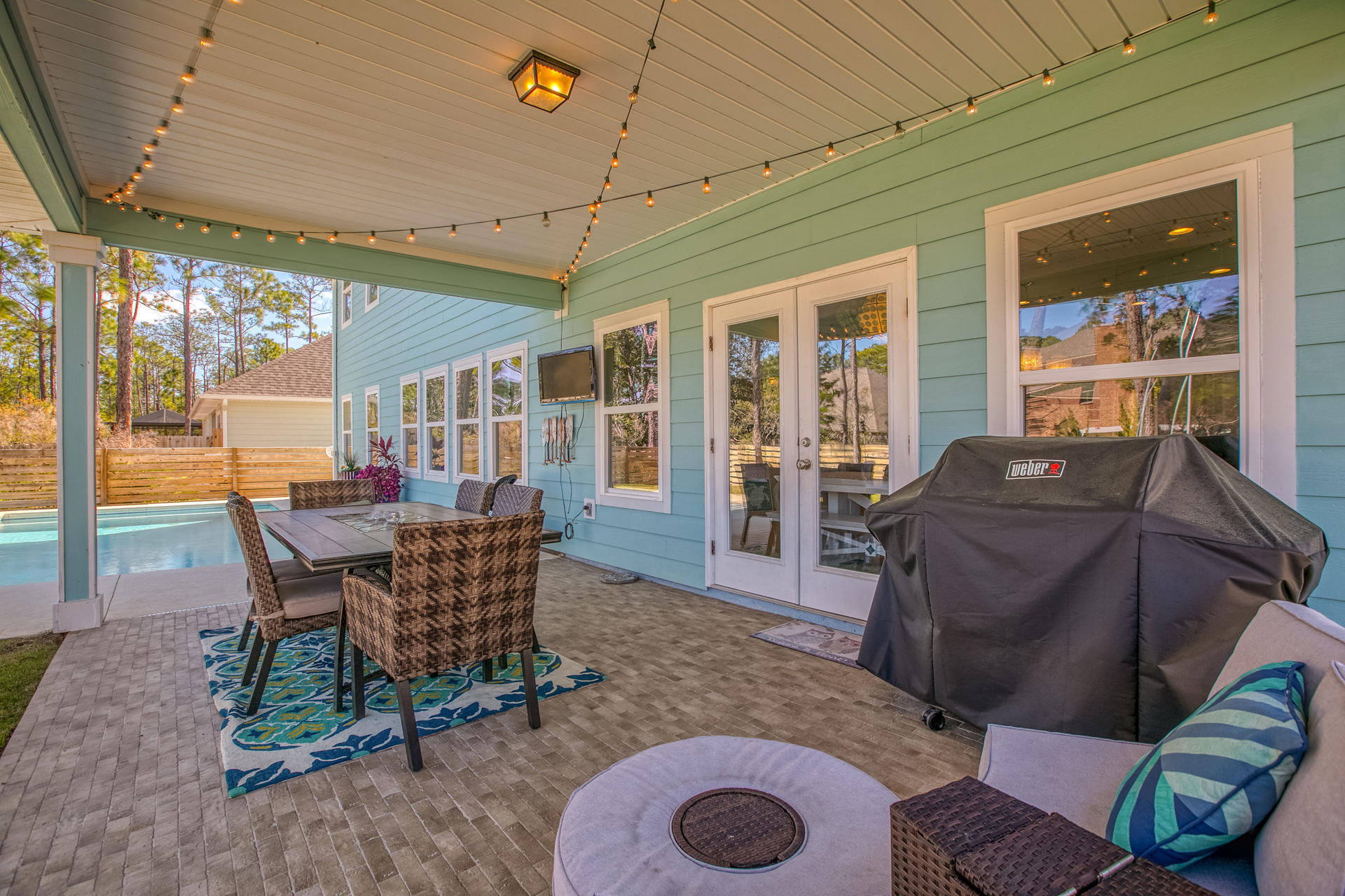 Mussett Bayou Manor - Residential