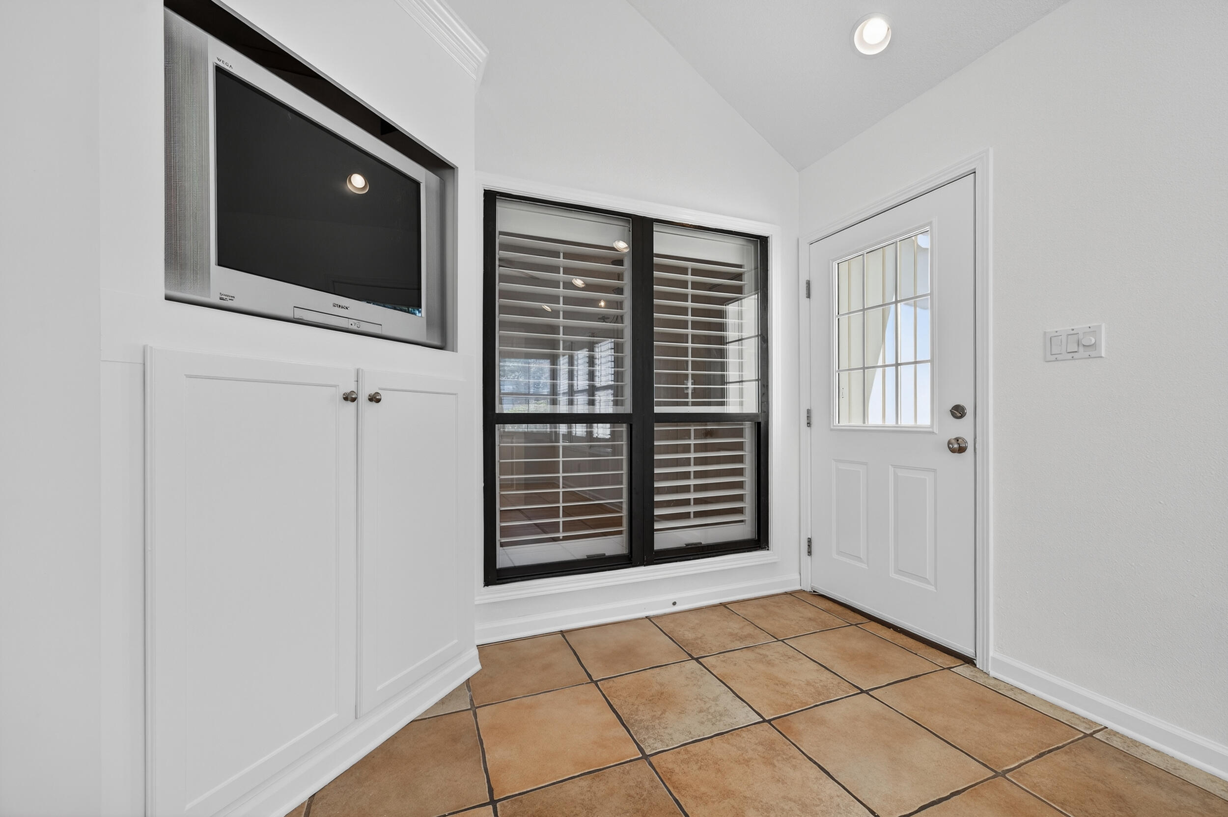 SANDPIPER VILLAGE CONDO - Residential