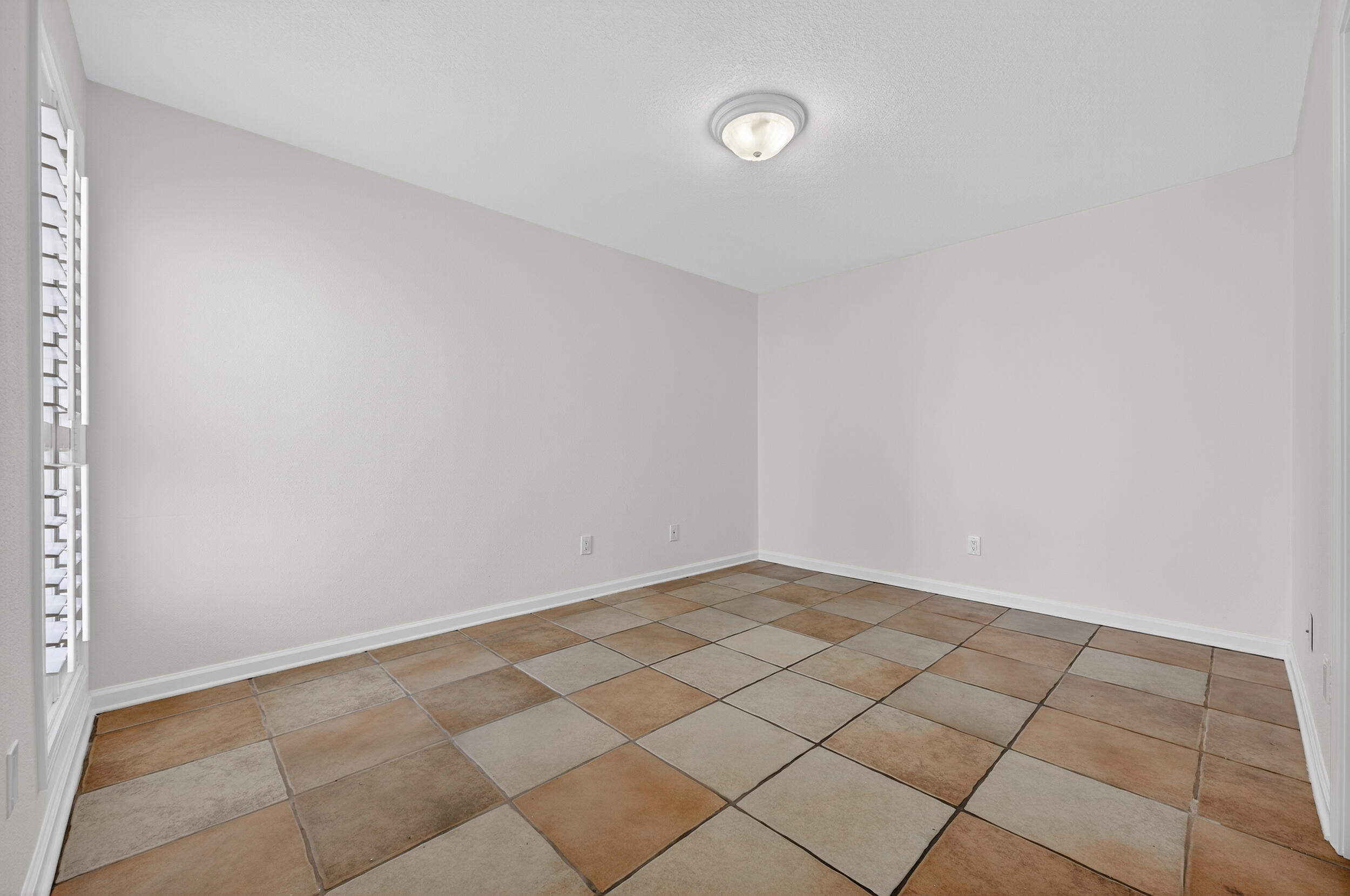 SANDPIPER VILLAGE CONDO - Residential