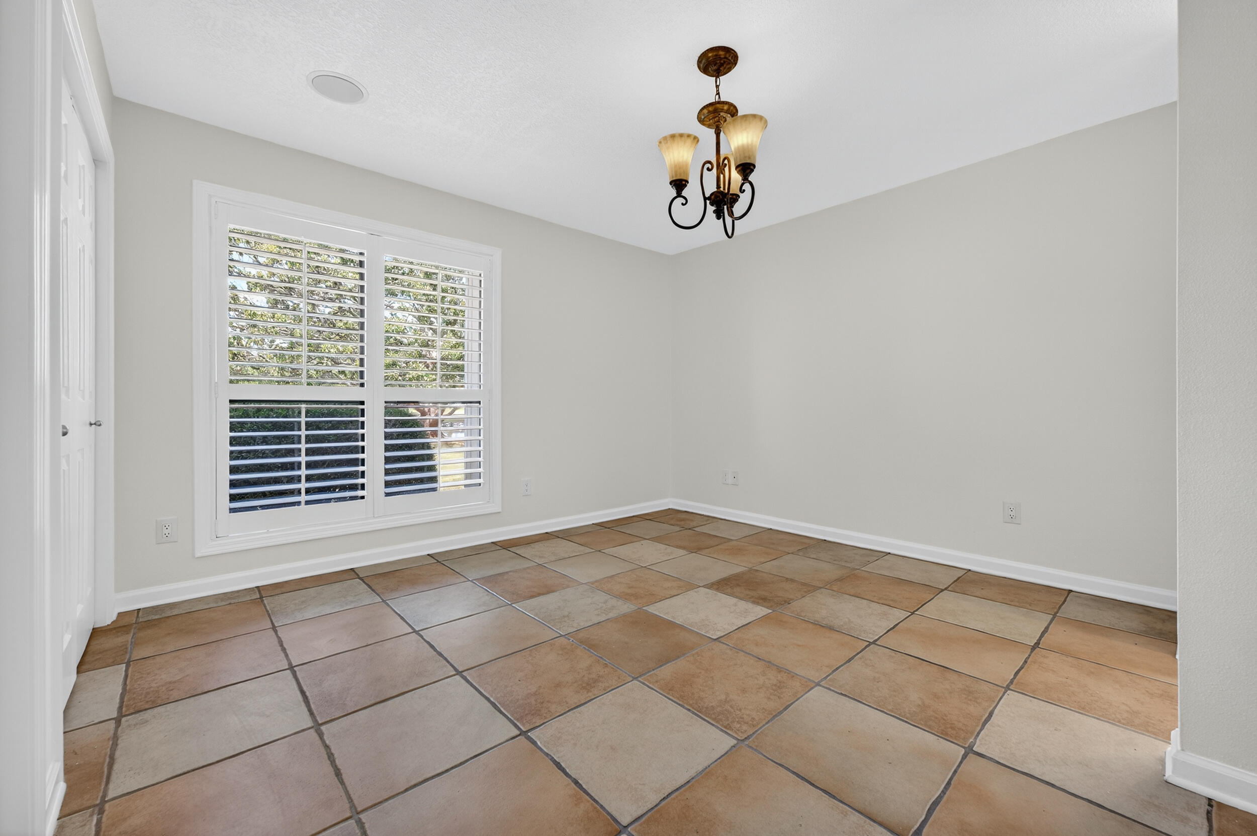 SANDPIPER VILLAGE CONDO - Residential