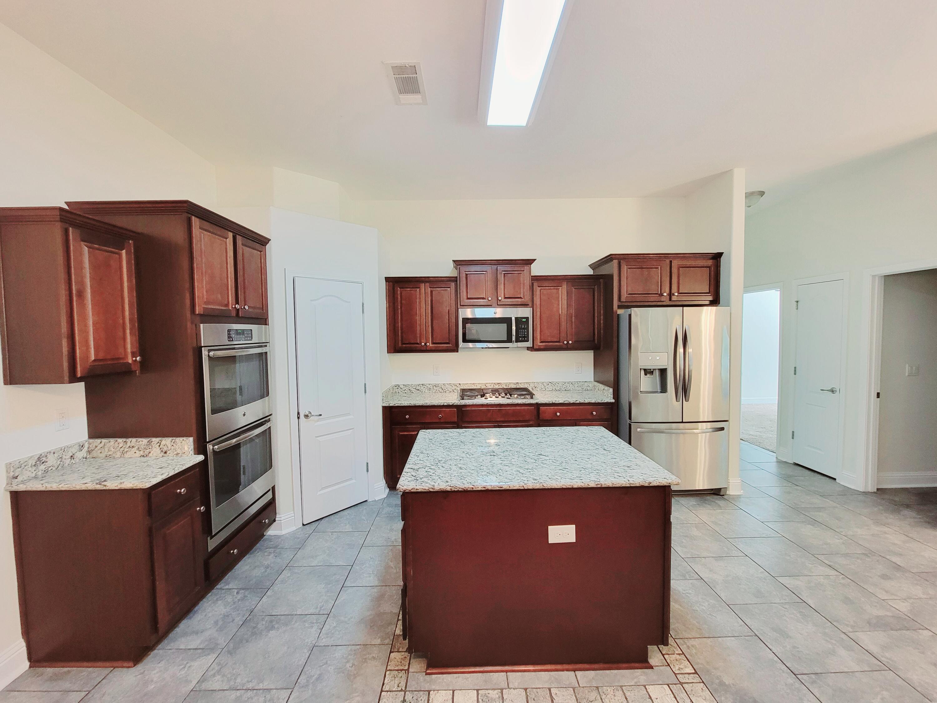 Nature Lake - Residential