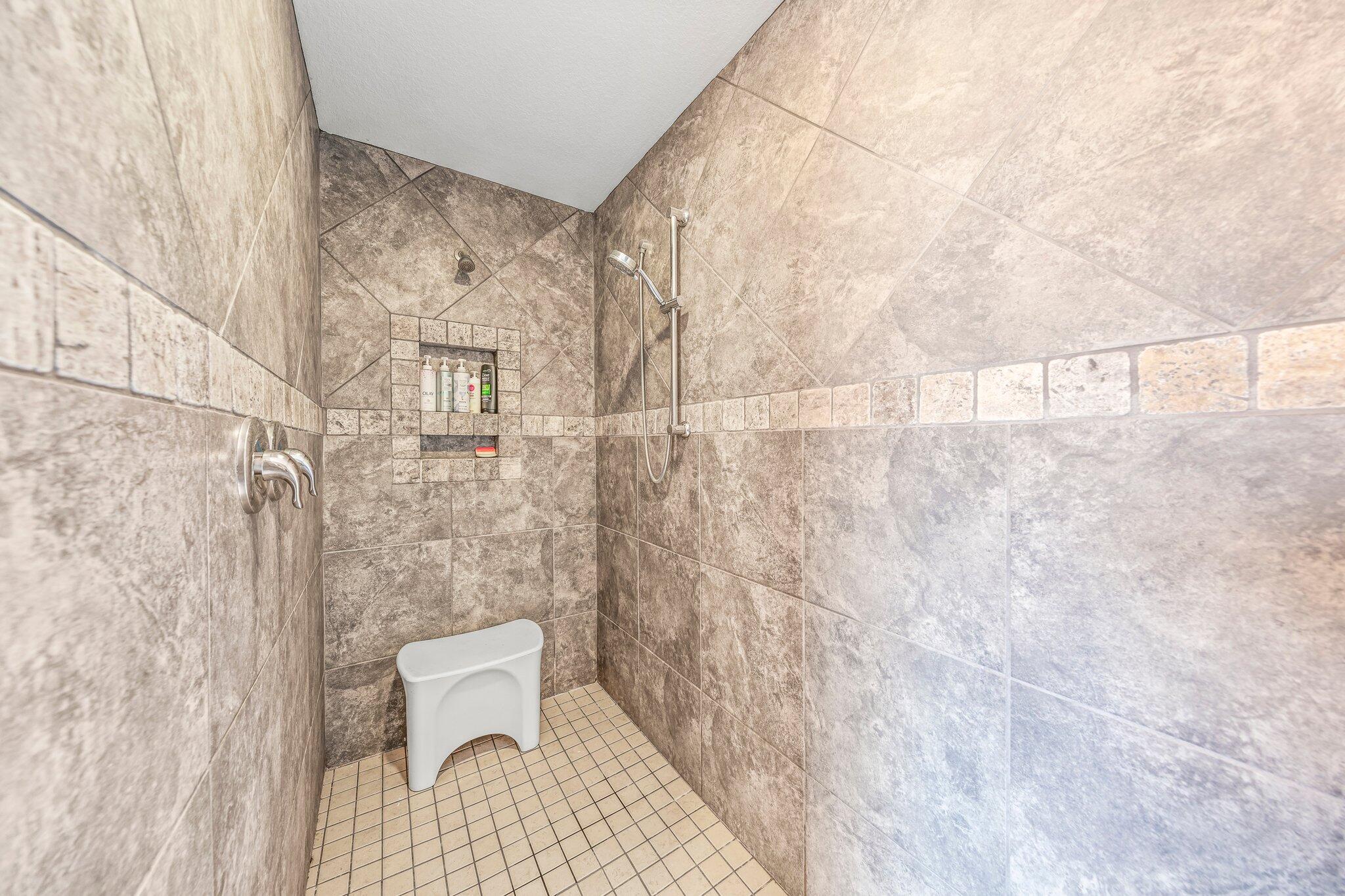 Nature Lake - Residential