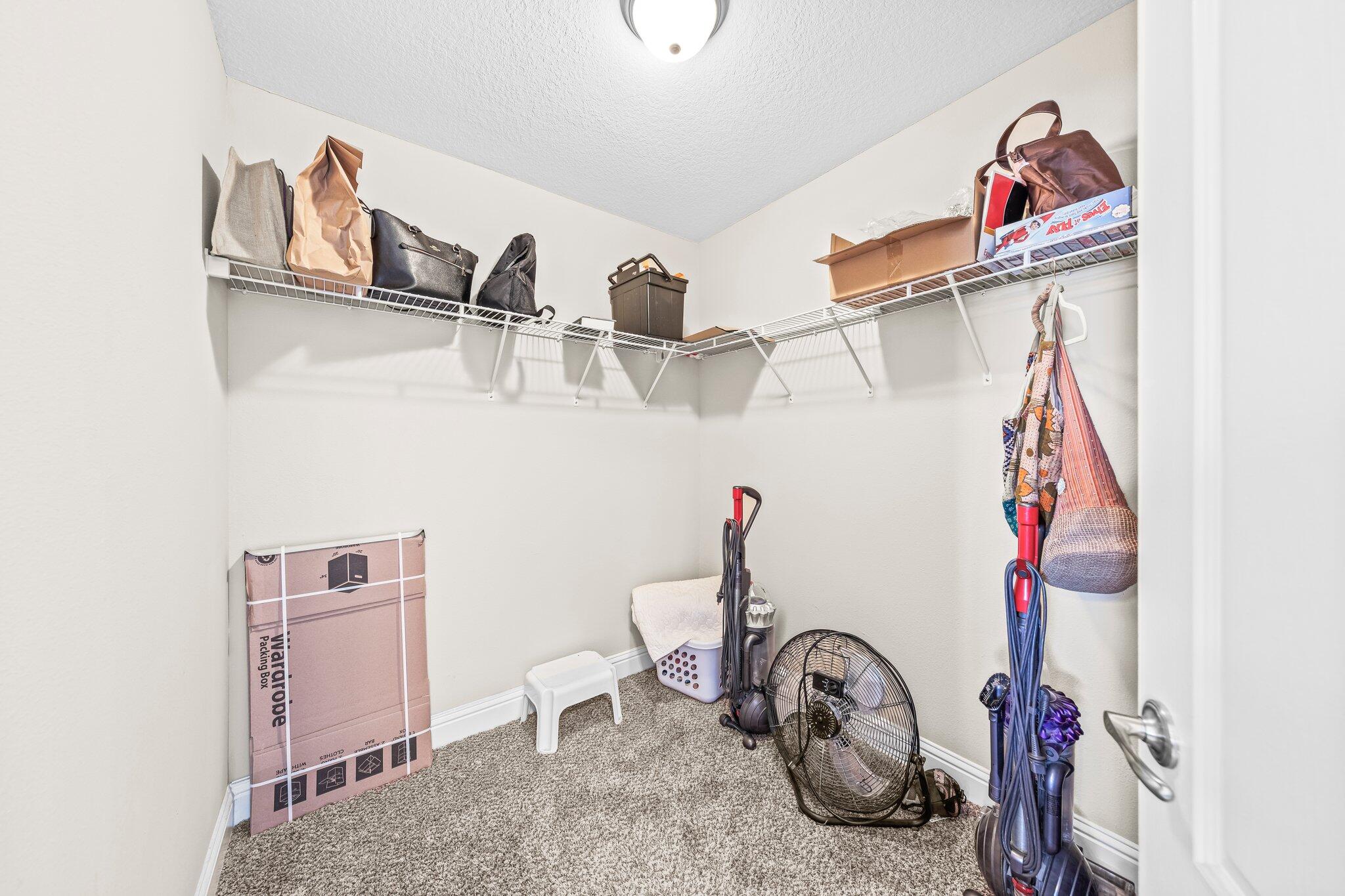 Nature Lake - Residential