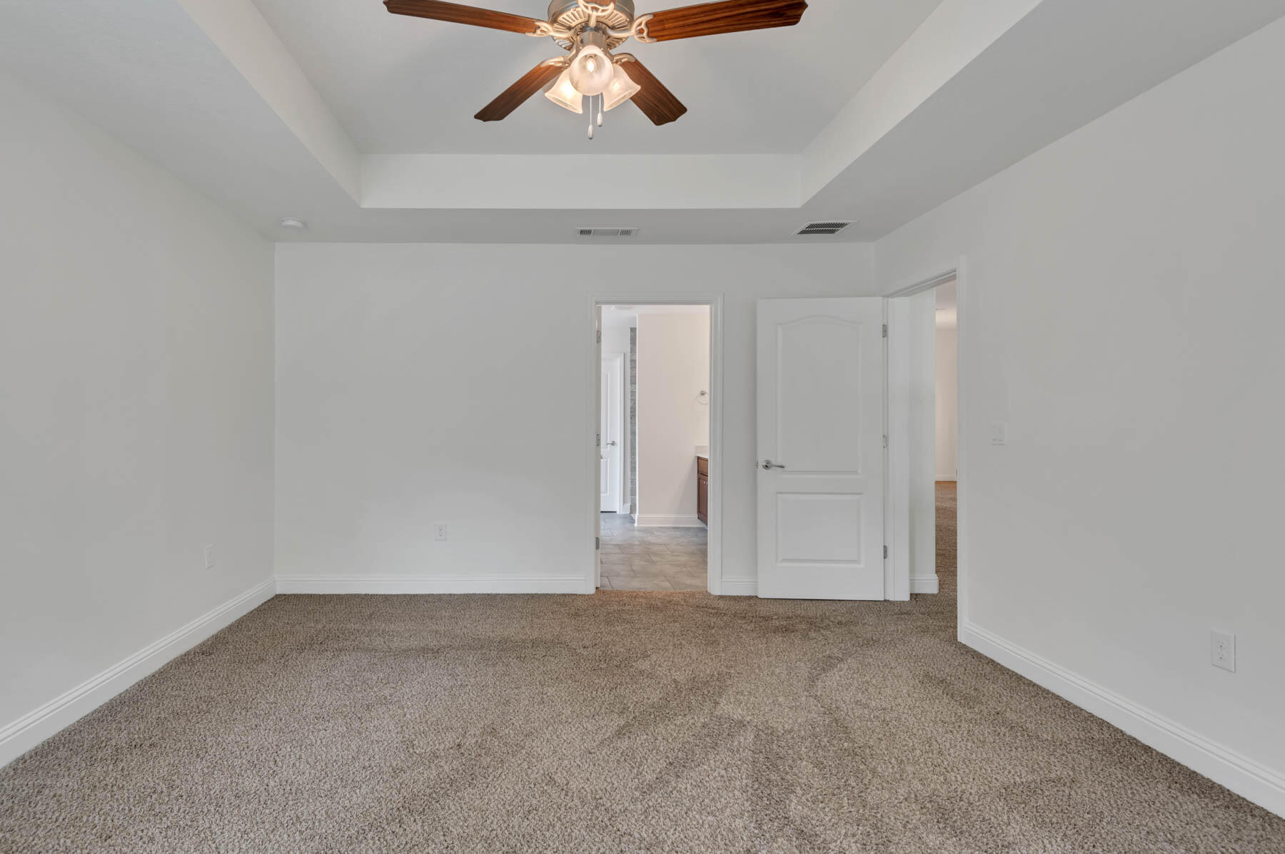 Nature Lake - Residential