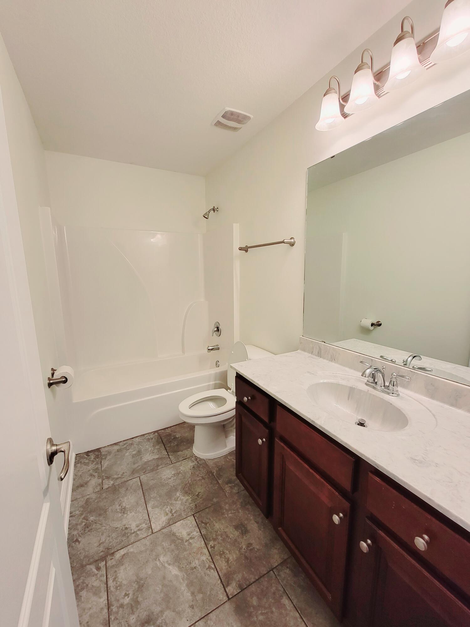 Nature Lake - Residential