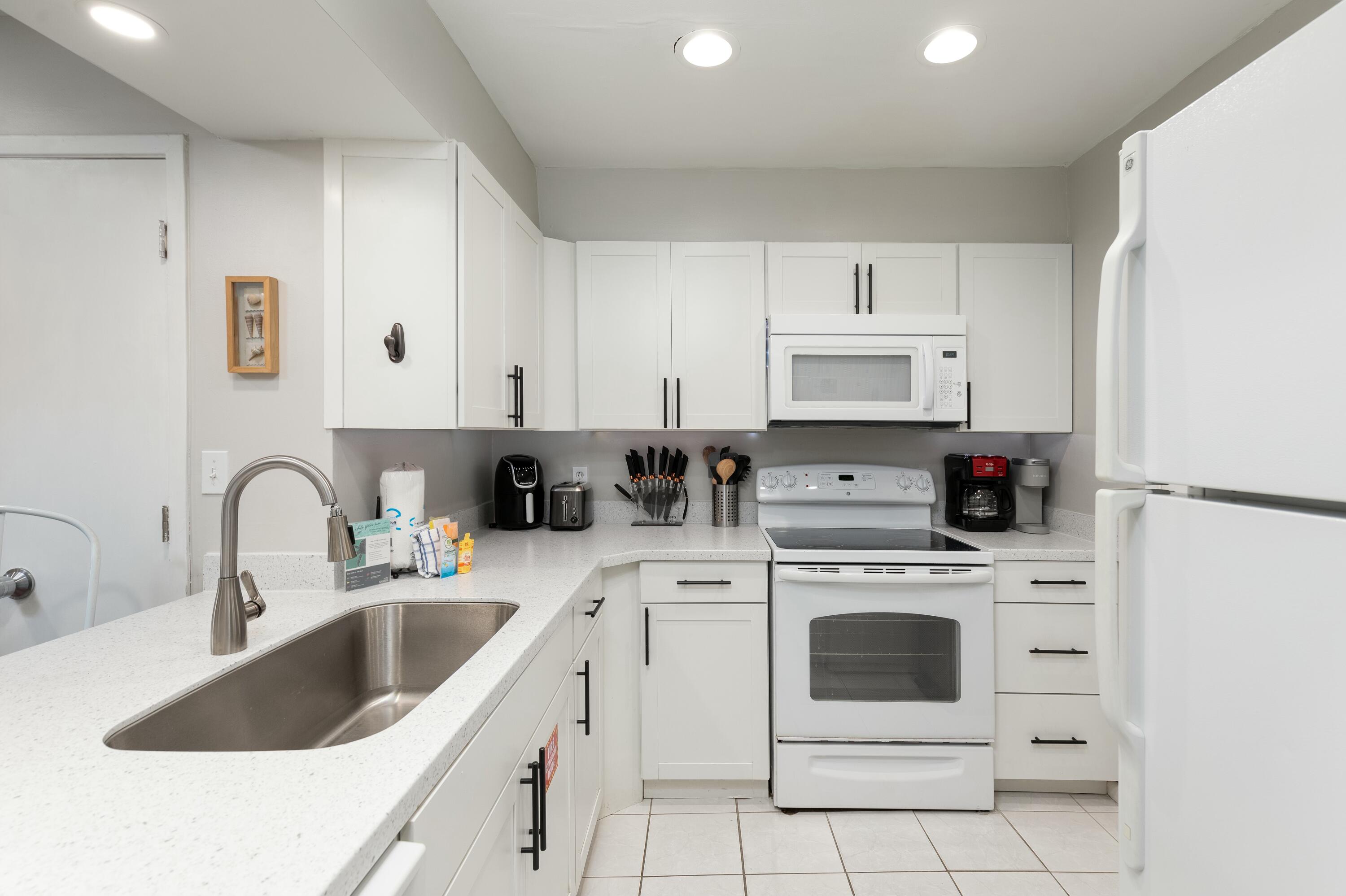 EDGEWATER GOLF VILLAS 2A CONDO - Residential